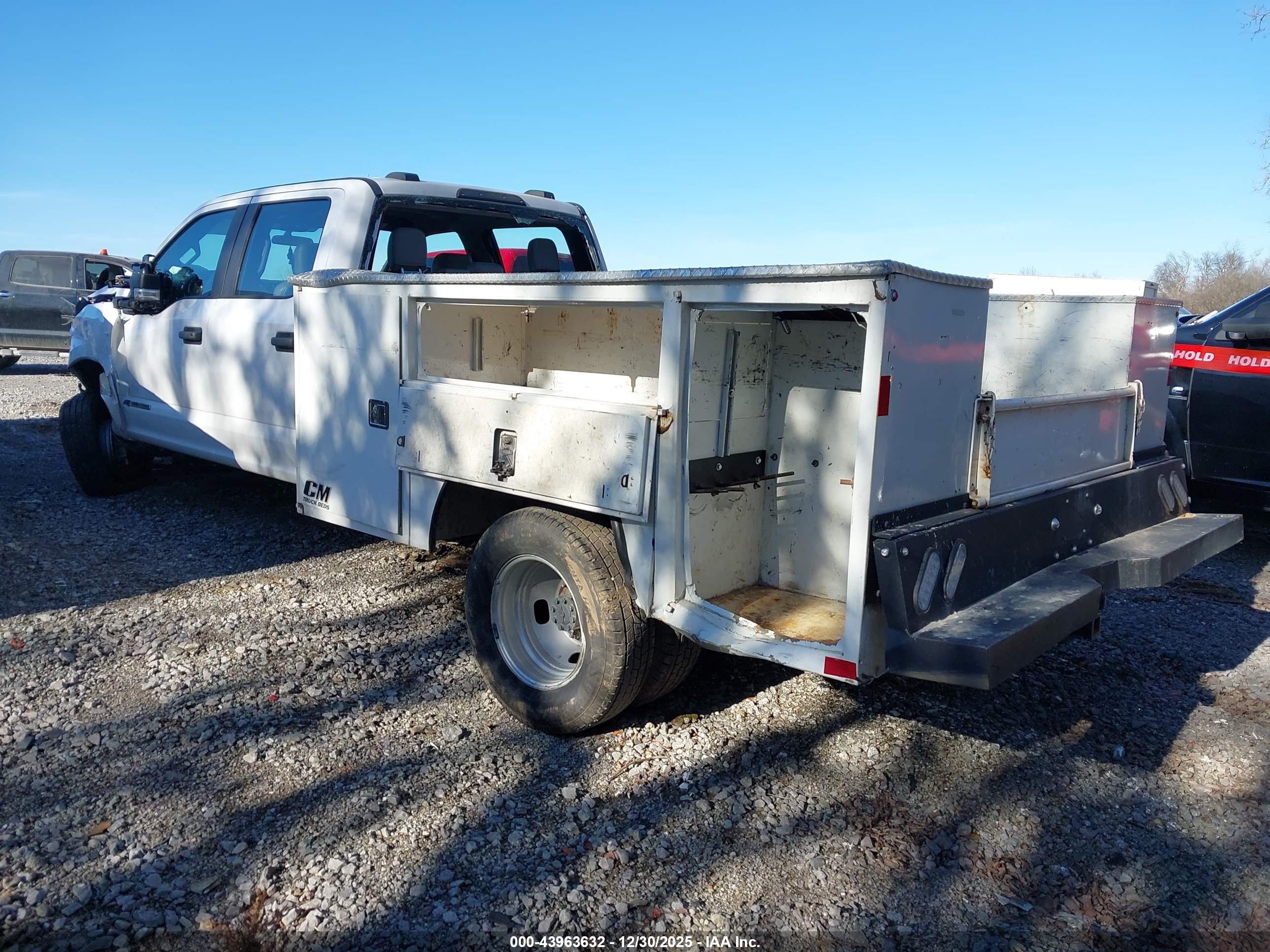 FORD F-350 image 3