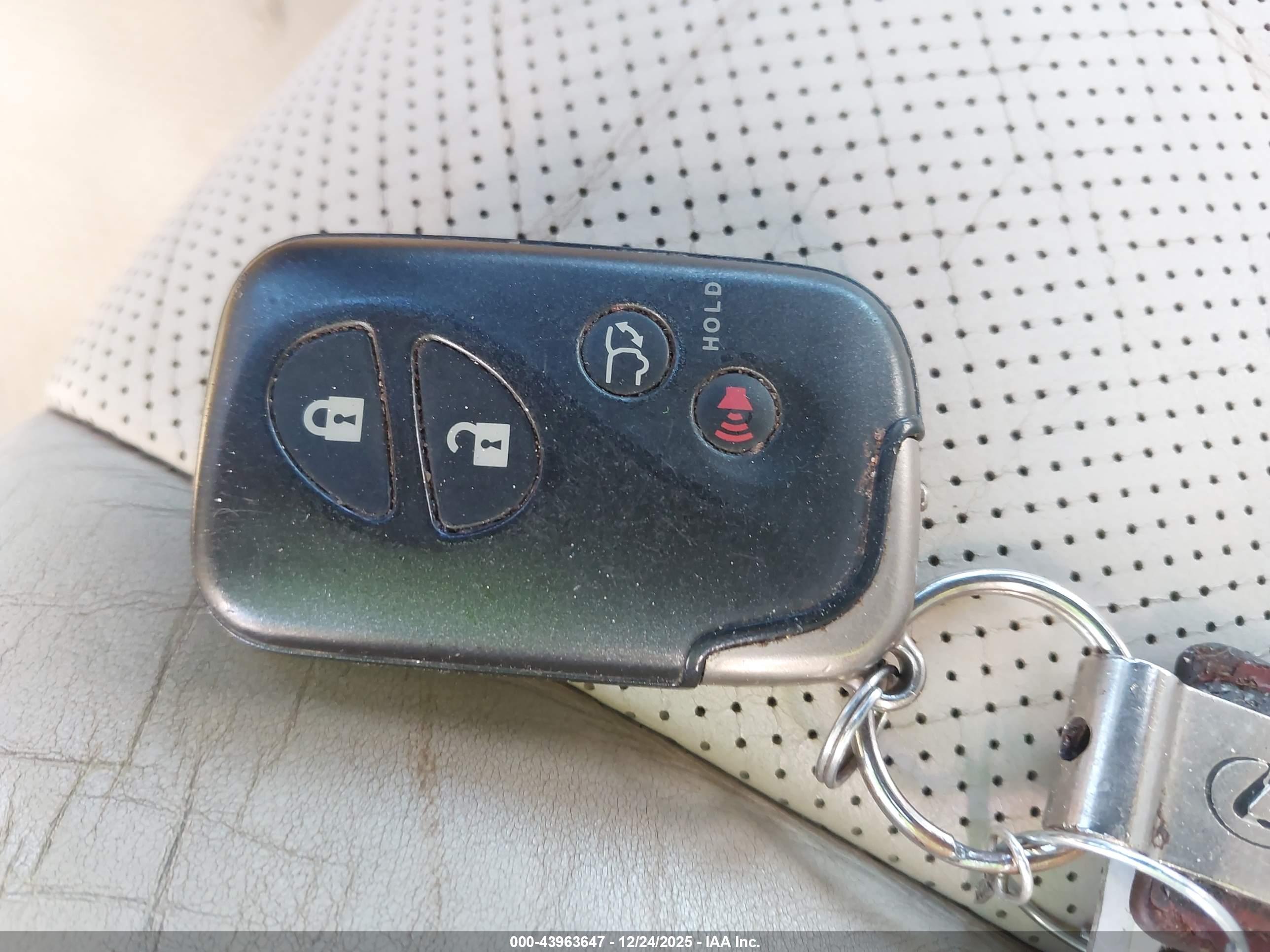 LEXUS RX image 11