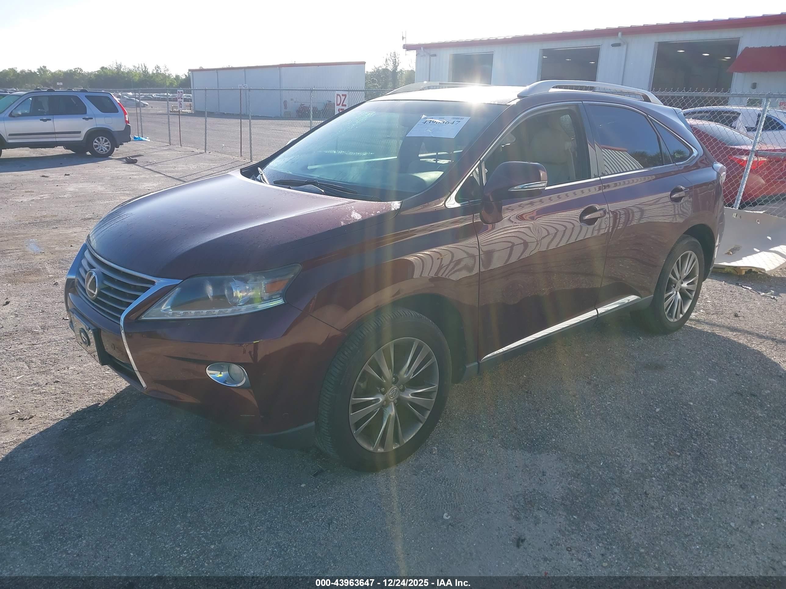 LEXUS RX image 2