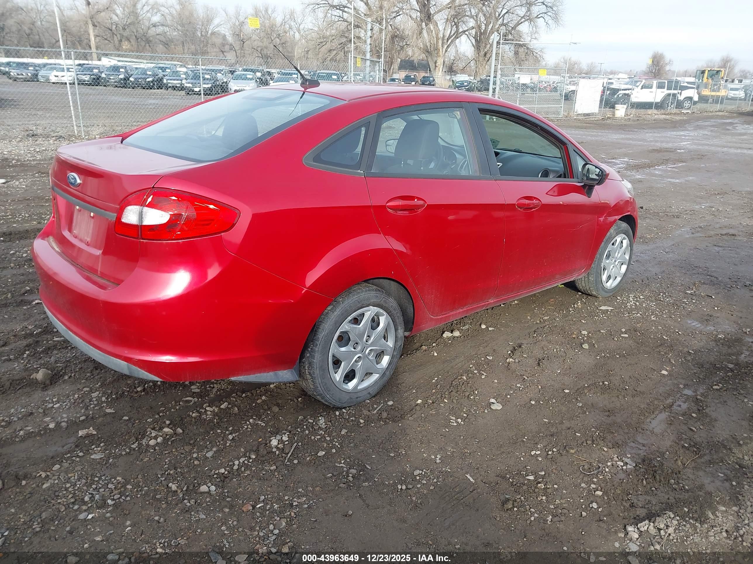 FORD FIESTA image 4