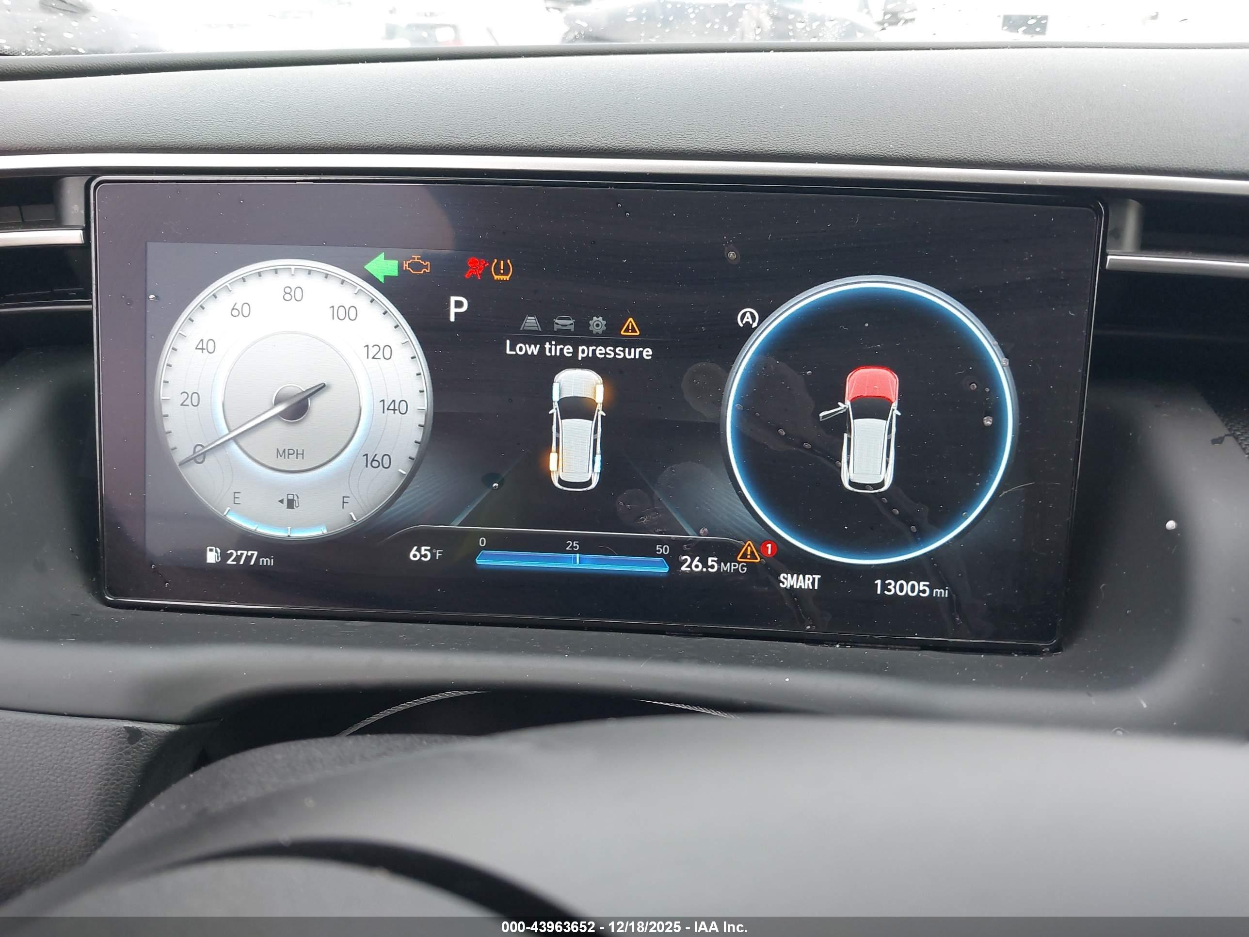 HYUNDAI TUCSON image 7