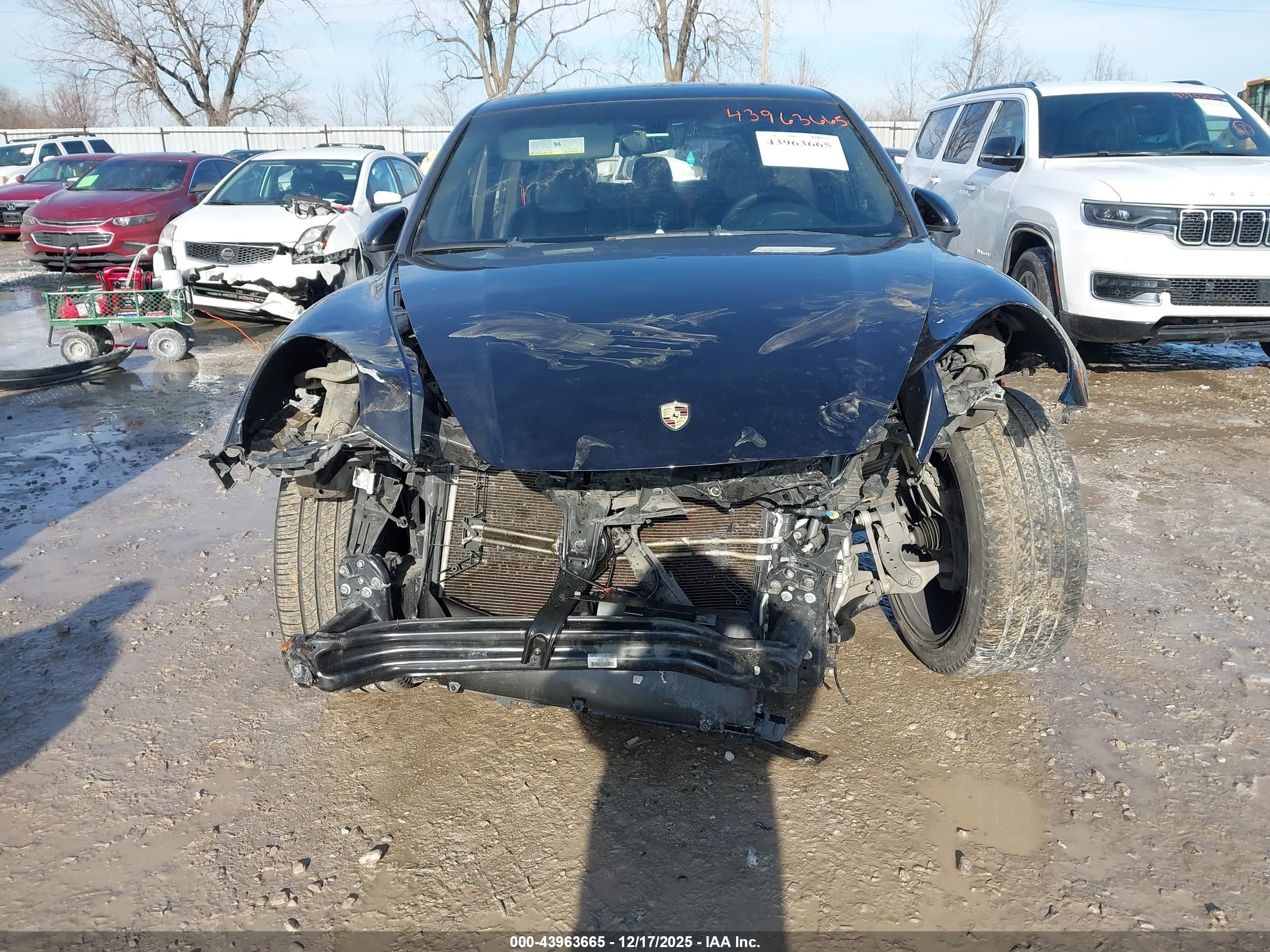 PORSCHE CAYENNE image 6