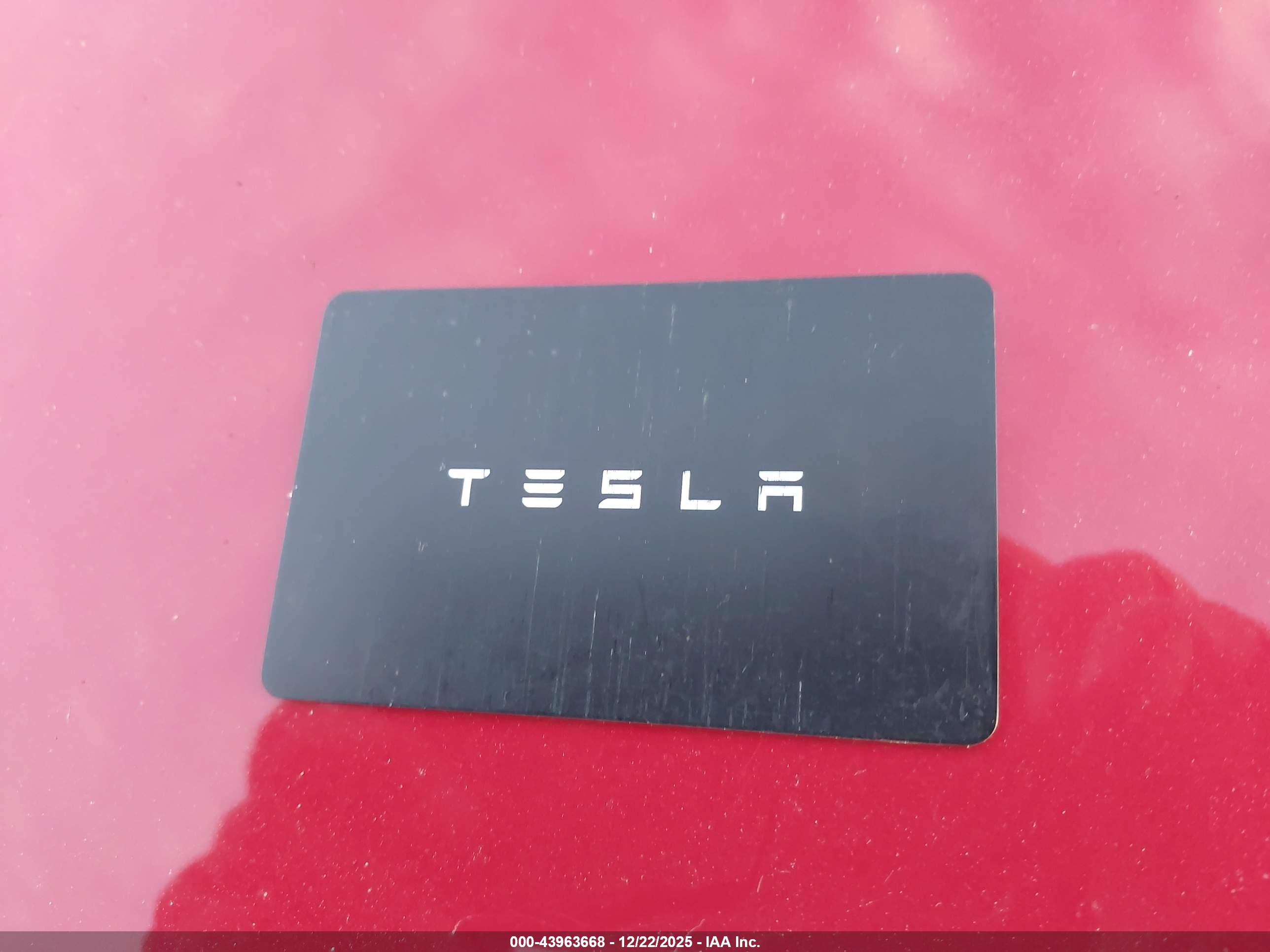 TESLA MODEL image 11
