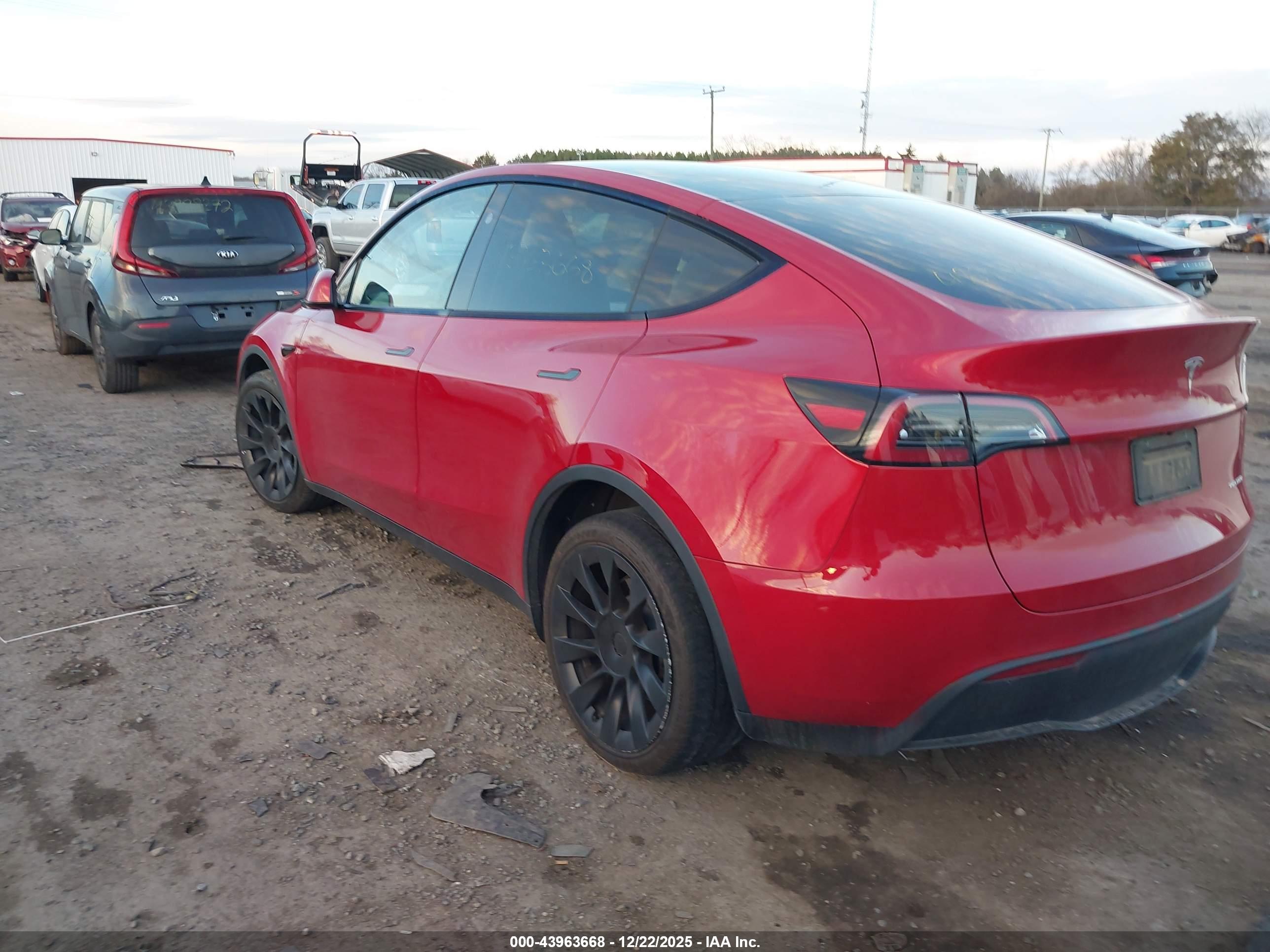 TESLA MODEL image 3