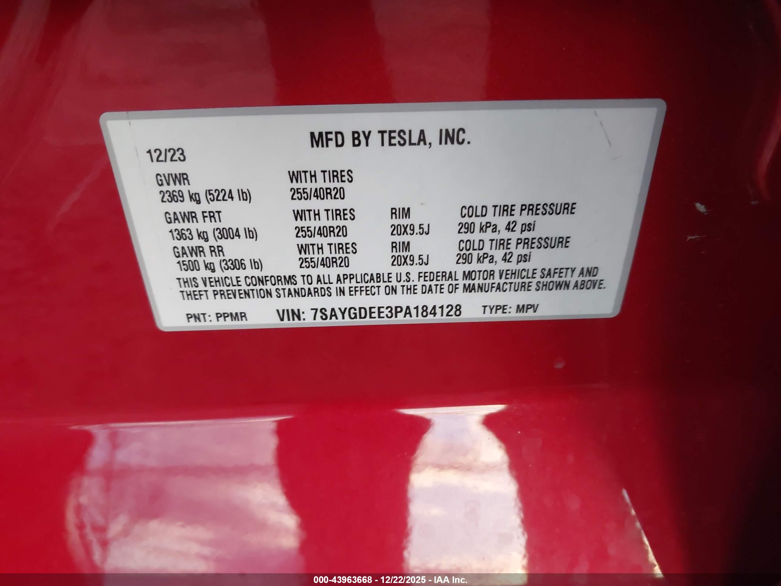 TESLA MODEL image 9