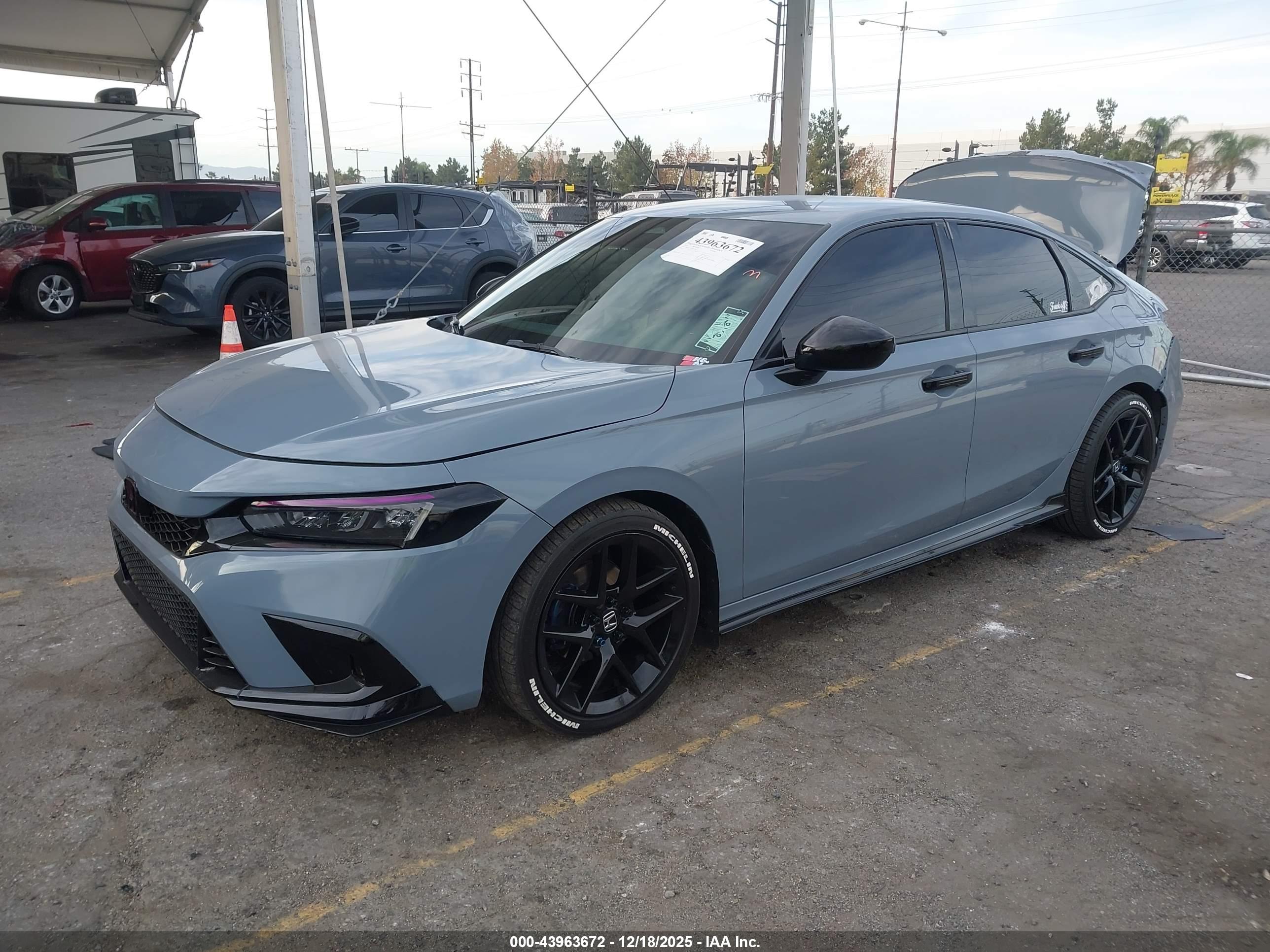 HONDA CIVIC image 2
