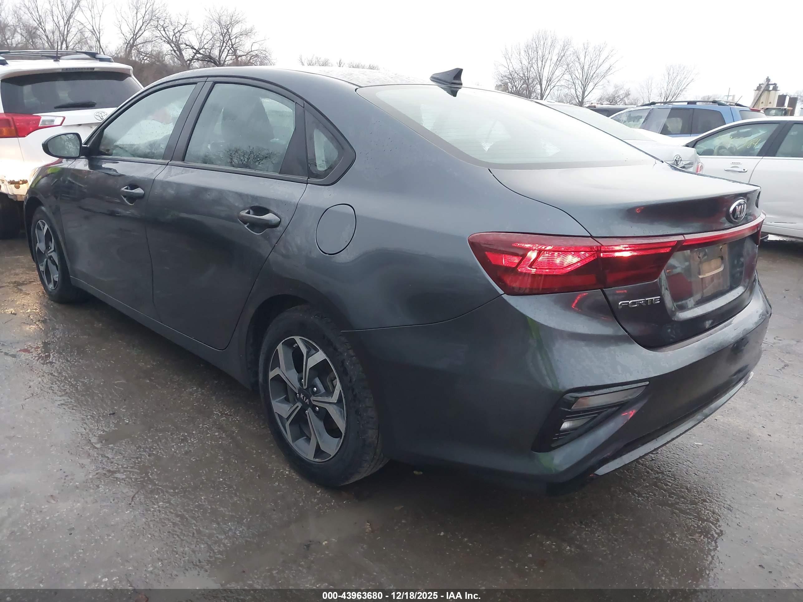KIA FORTE image 3