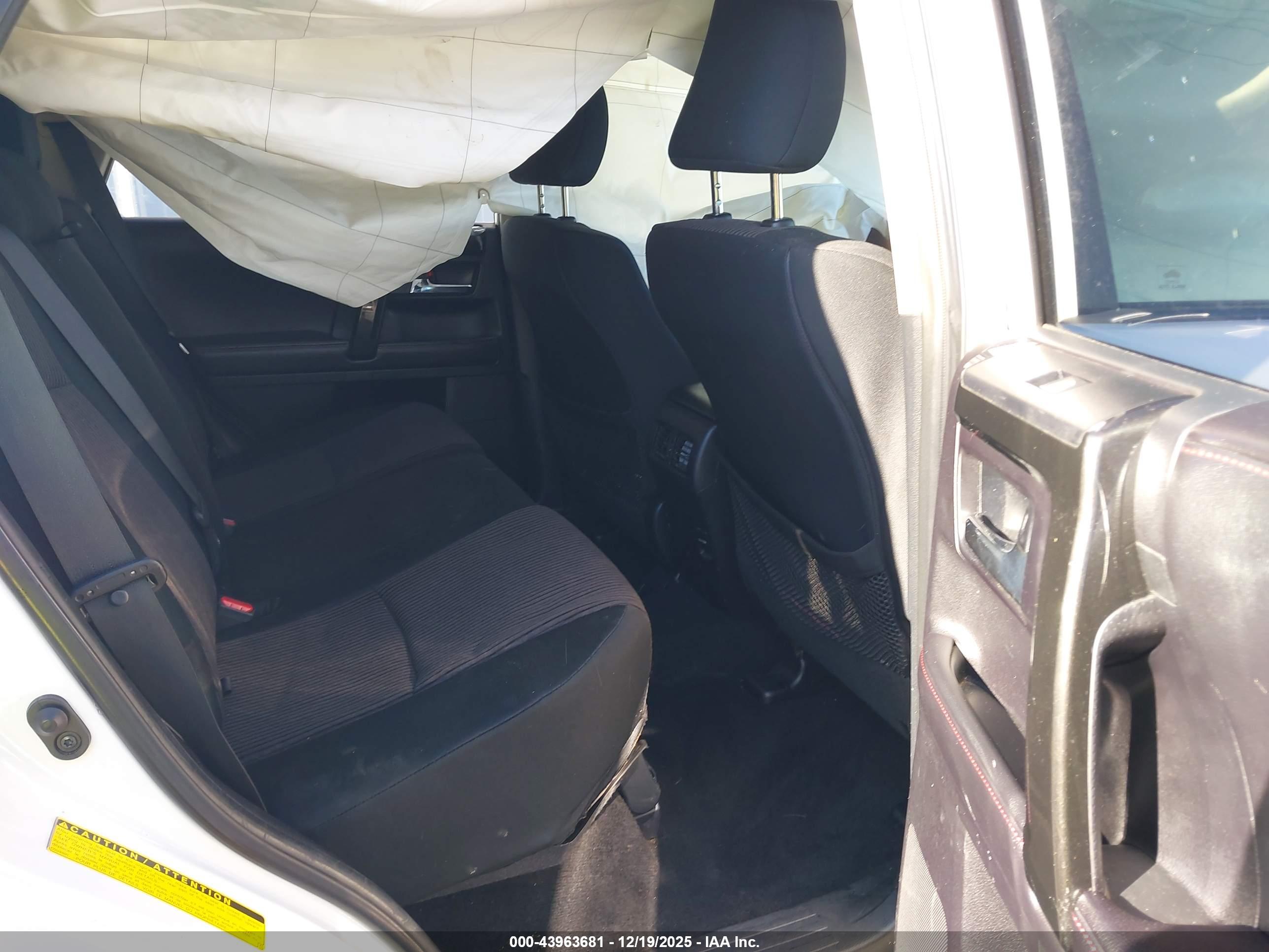 TOYOTA 4RUNNER image 8