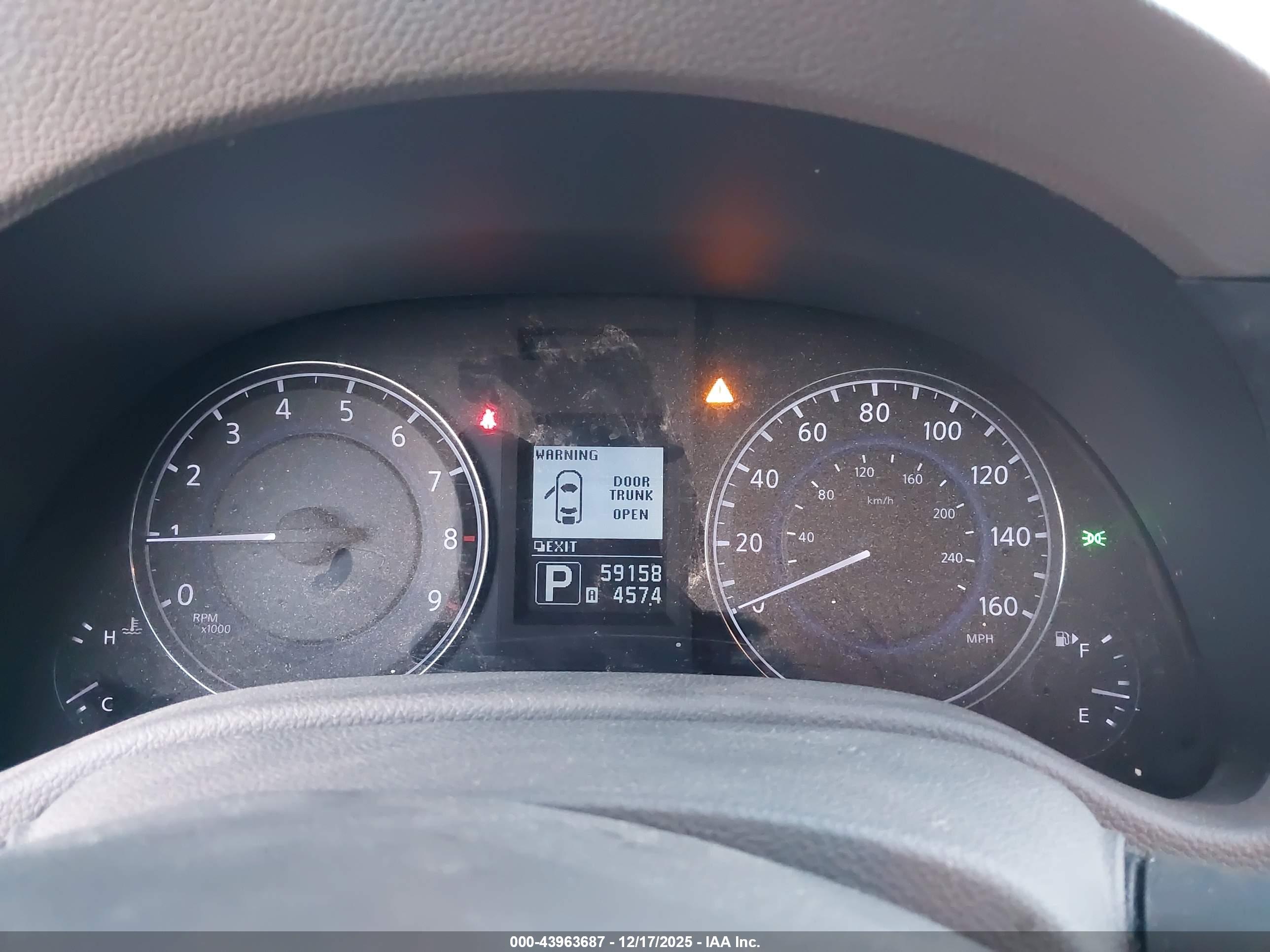 INFINITI G37 image 7