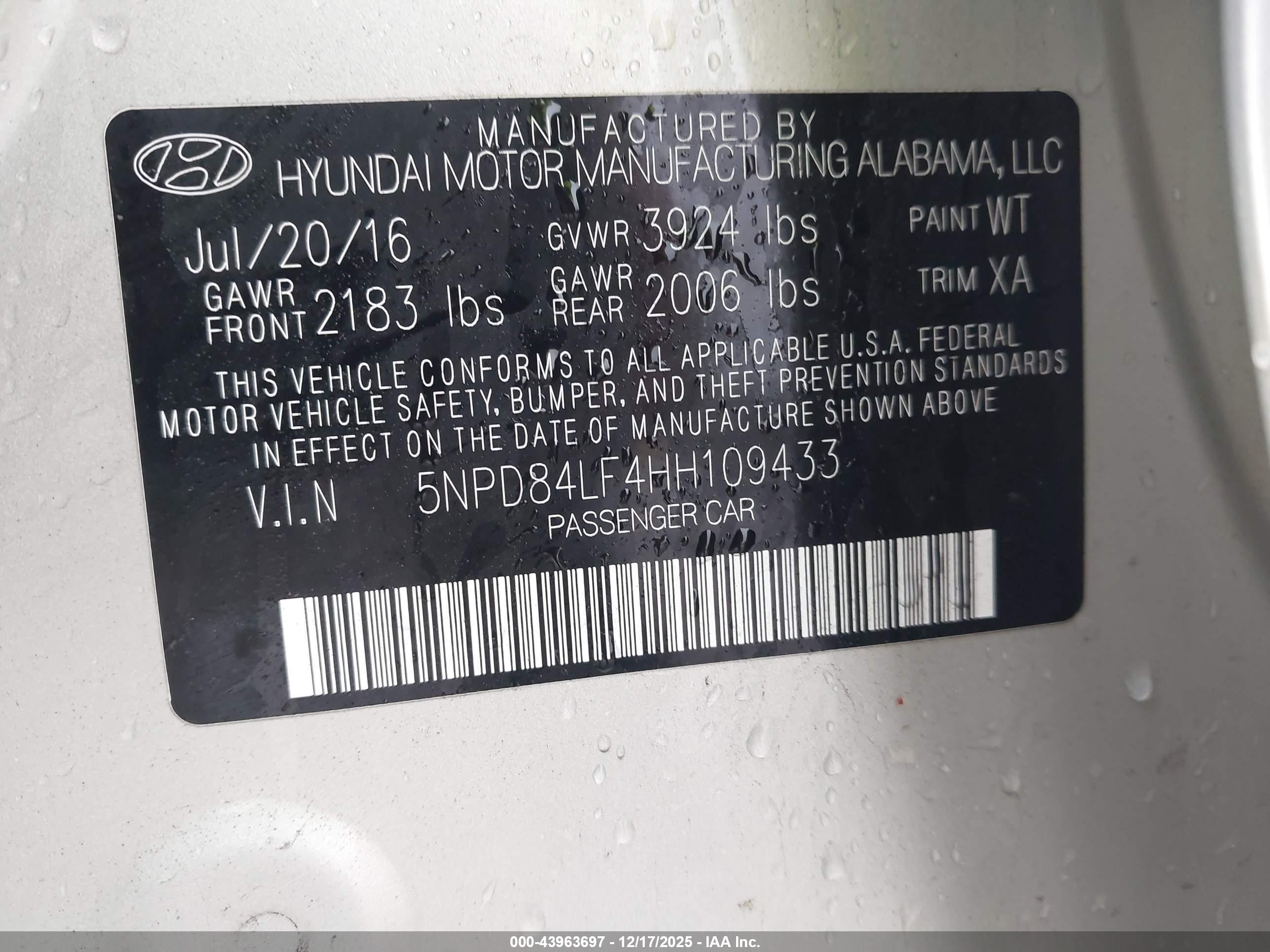 HYUNDAI ELANTRA image 9