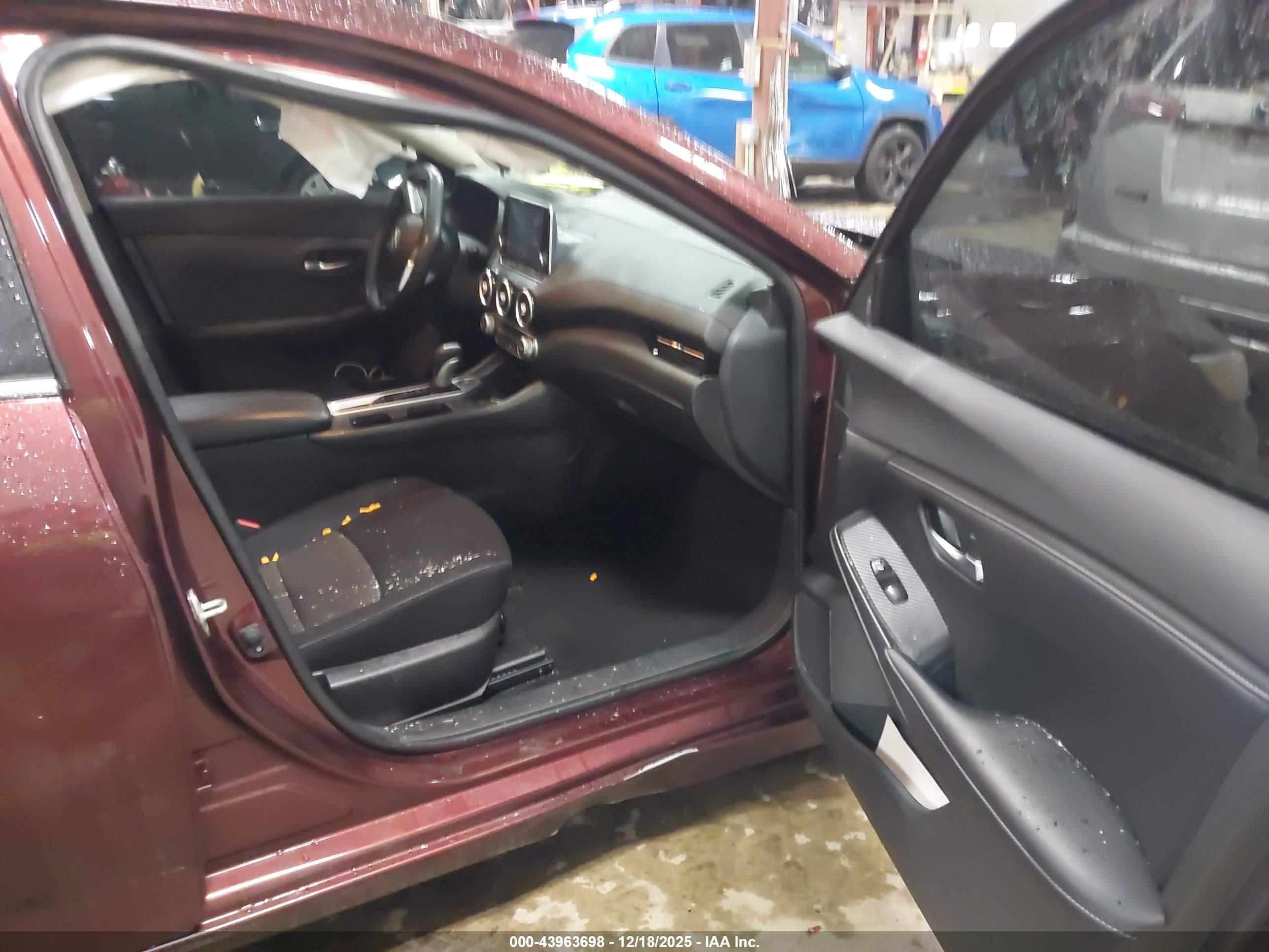 NISSAN SENTRA image 5