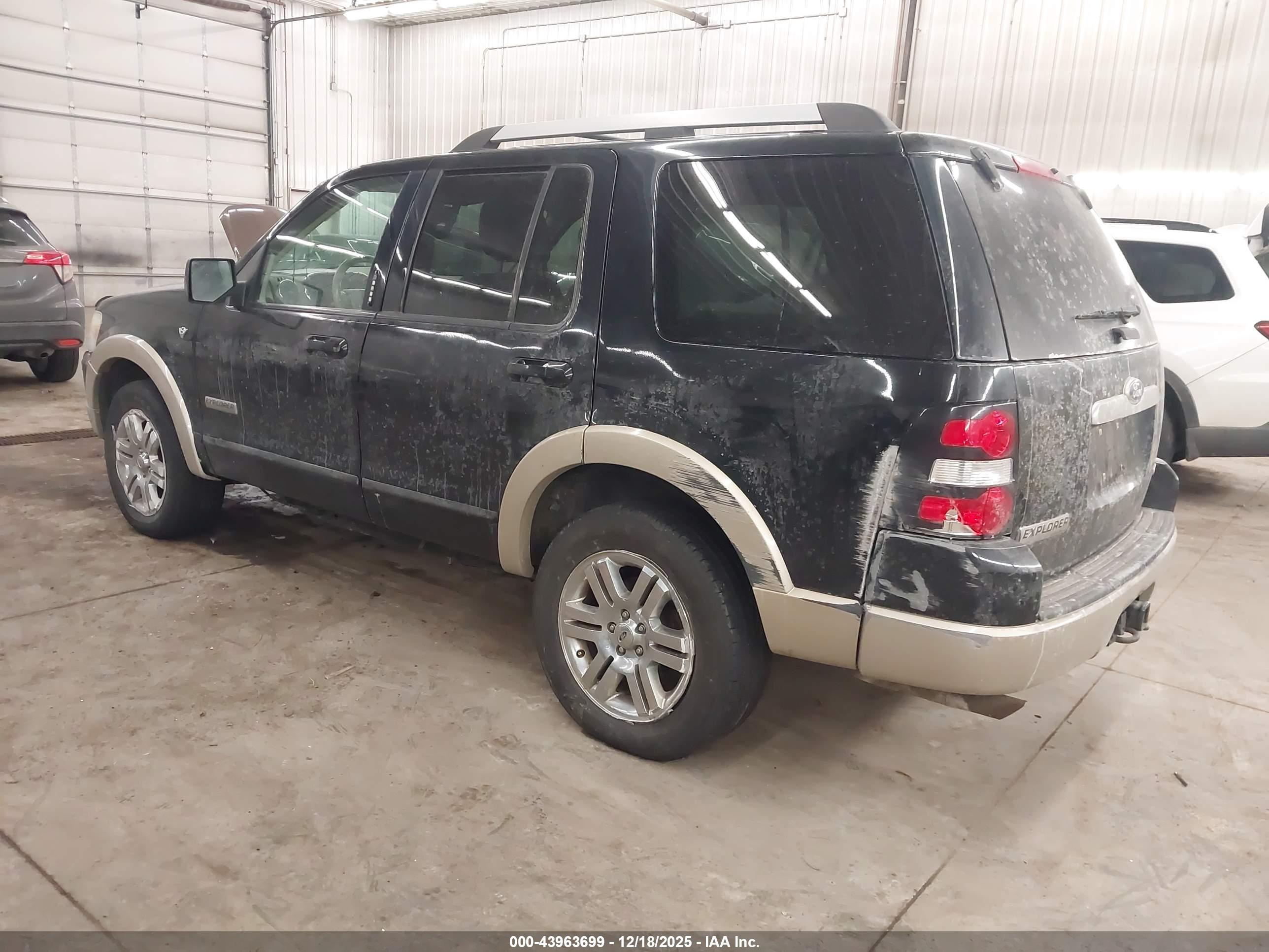 FORD EXPLORER image 3