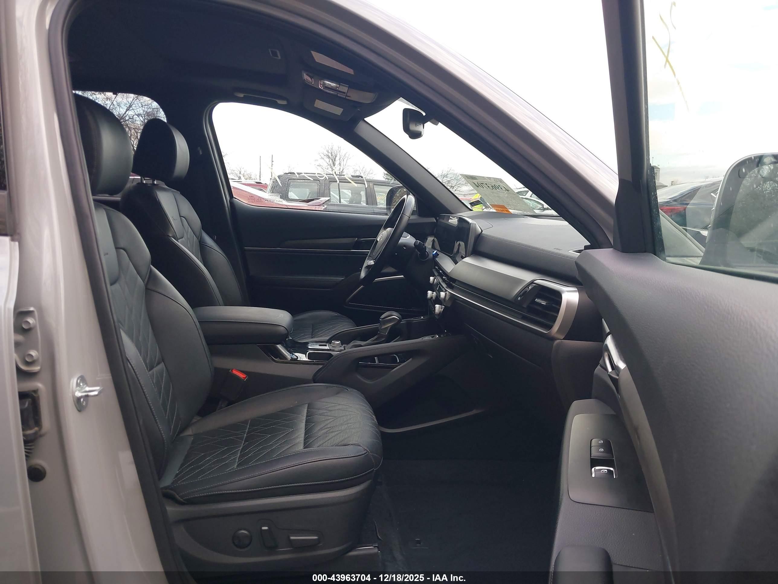 KIA TELLURIDE image 5