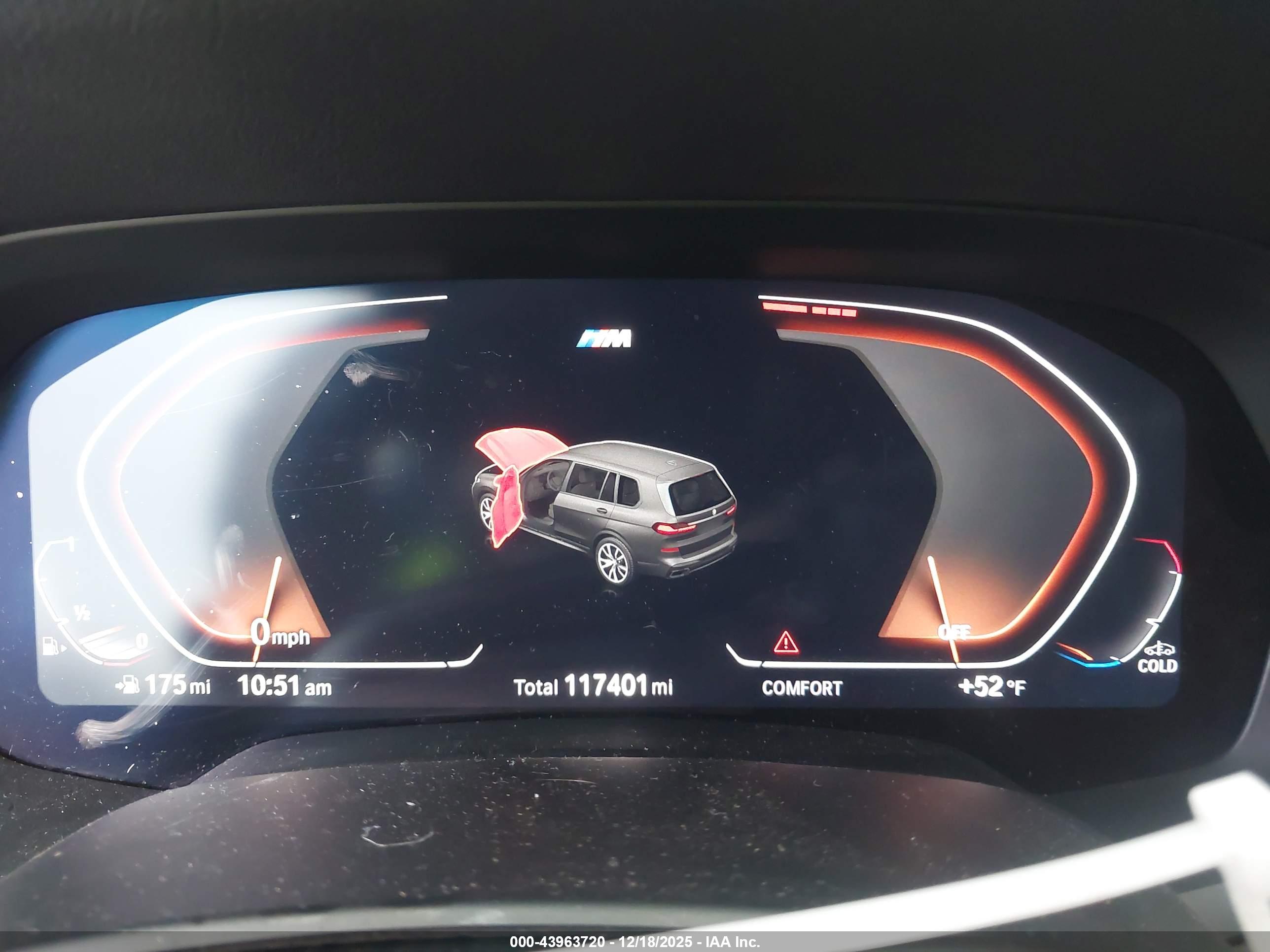 BMW X7 image 7