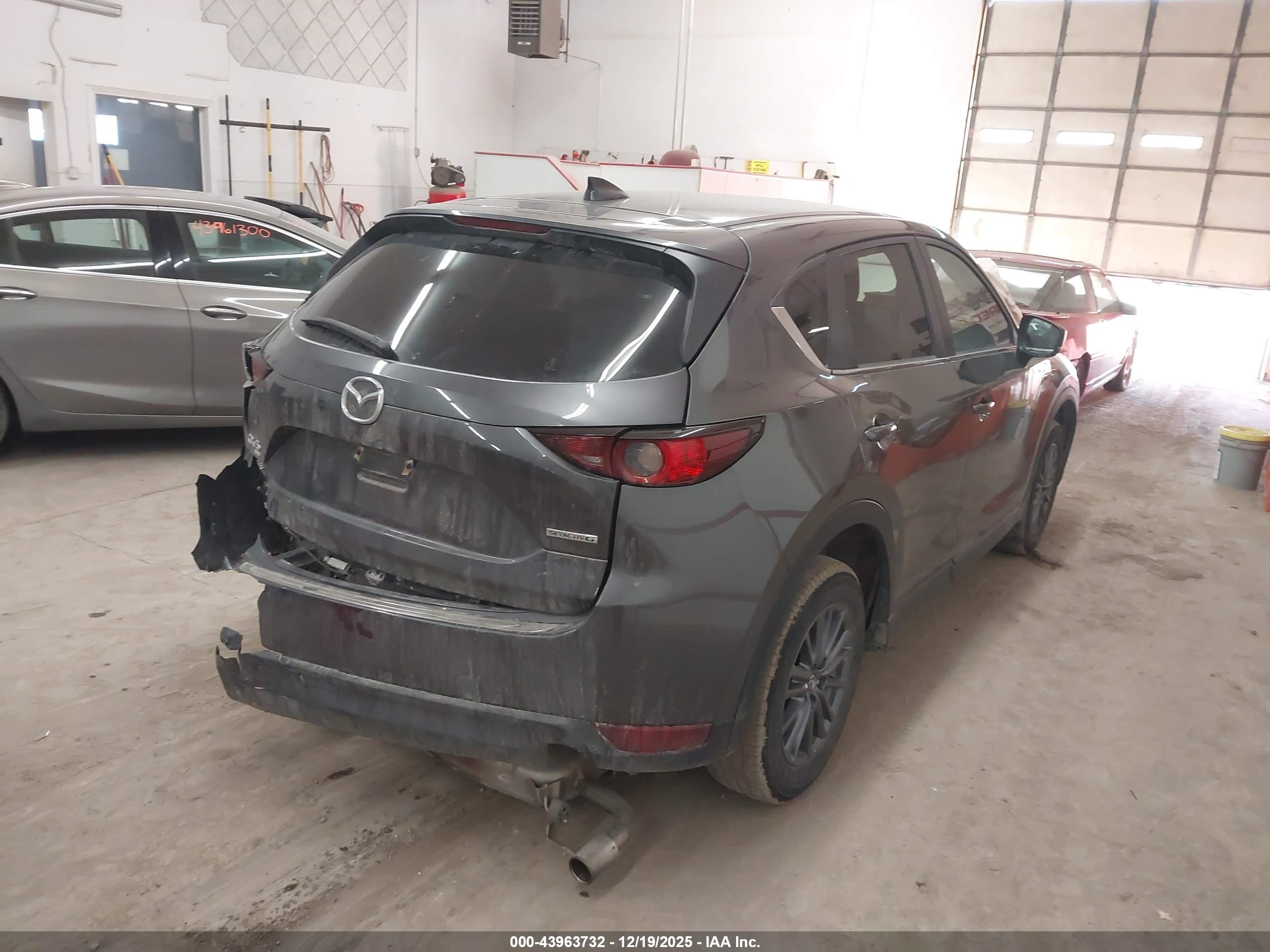 MAZDA CX-5 image 4