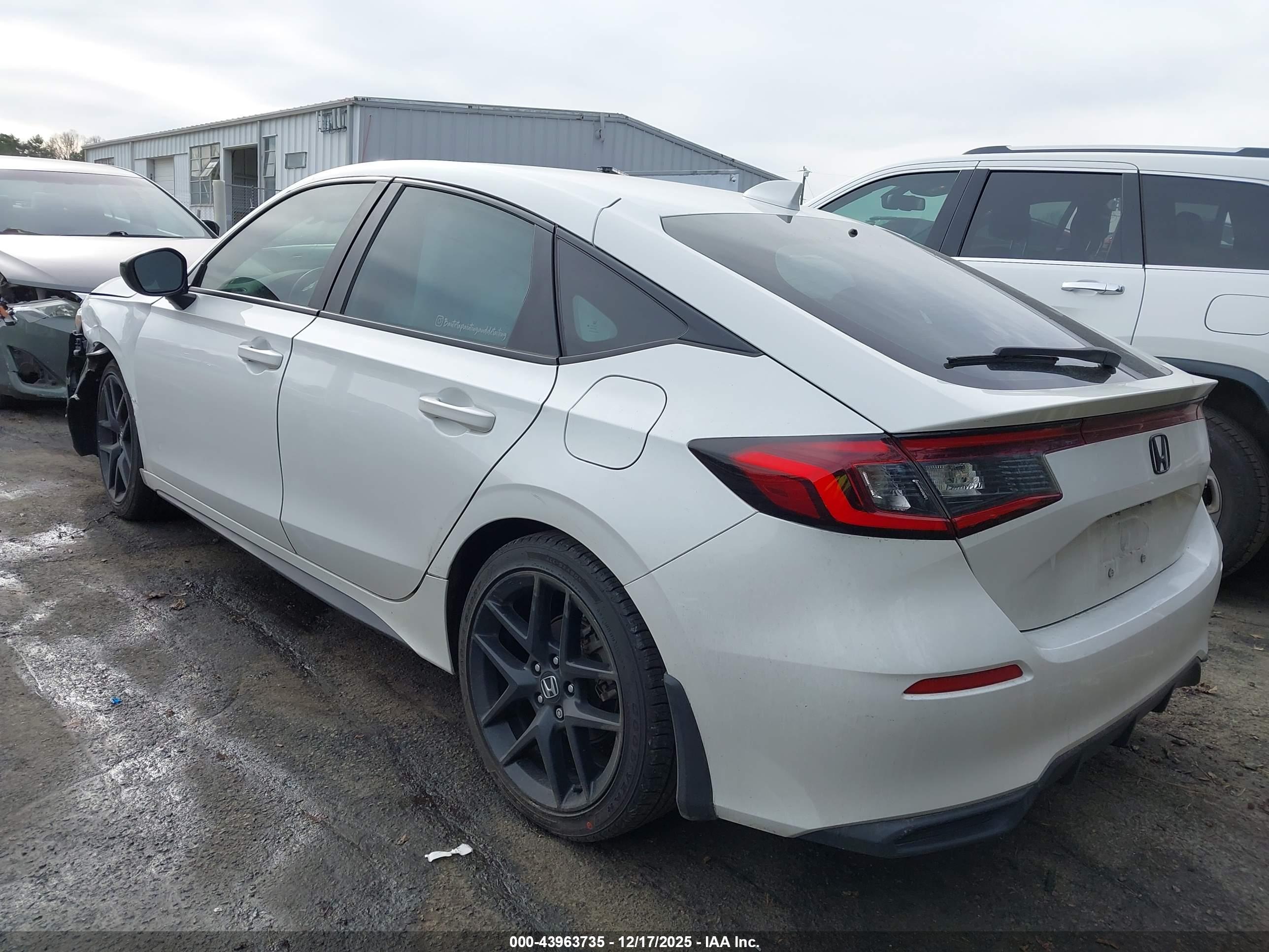 HONDA CIVIC image 3
