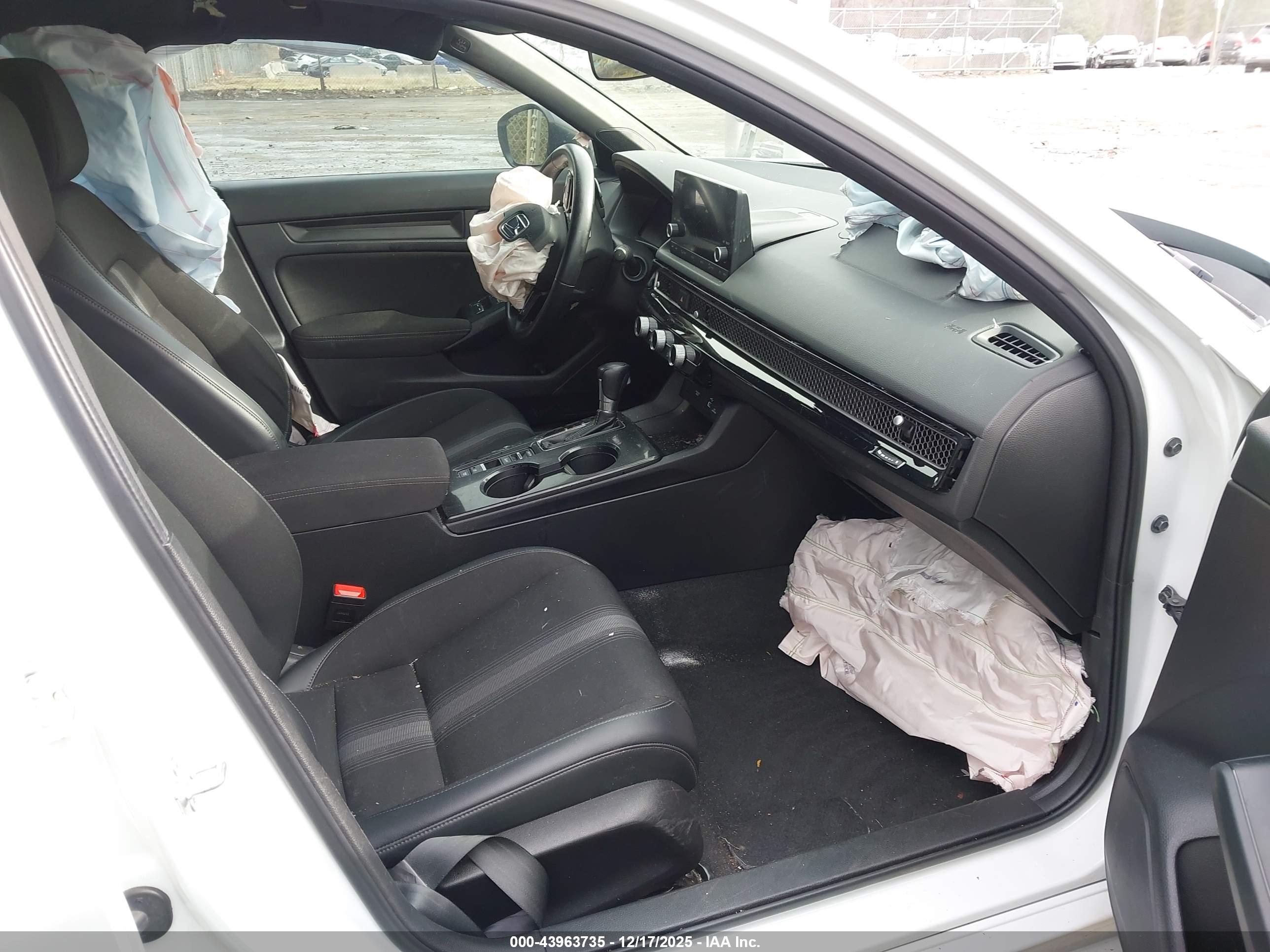 HONDA CIVIC image 5