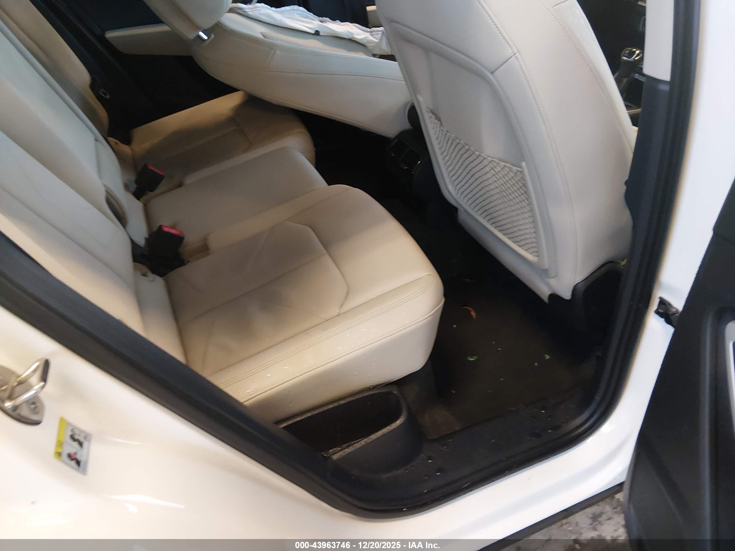 AUDI Q3 image 8