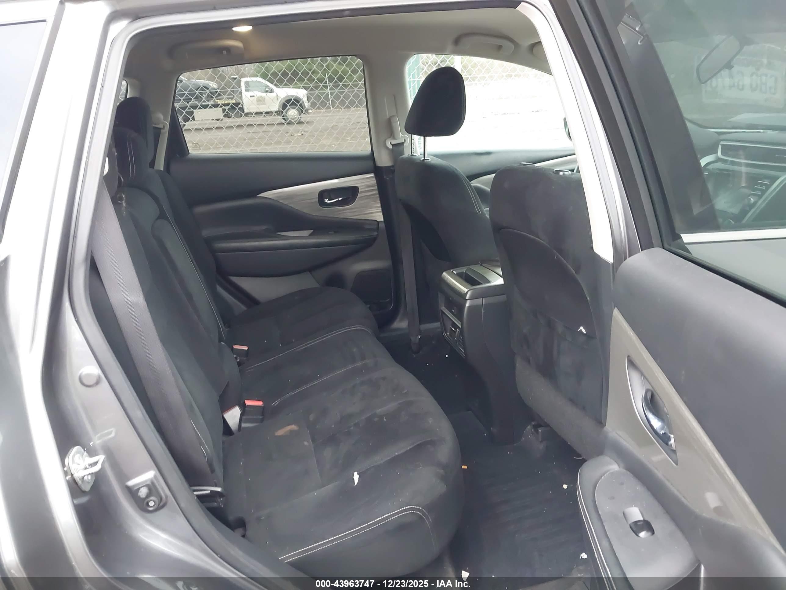 NISSAN MURANO image 8