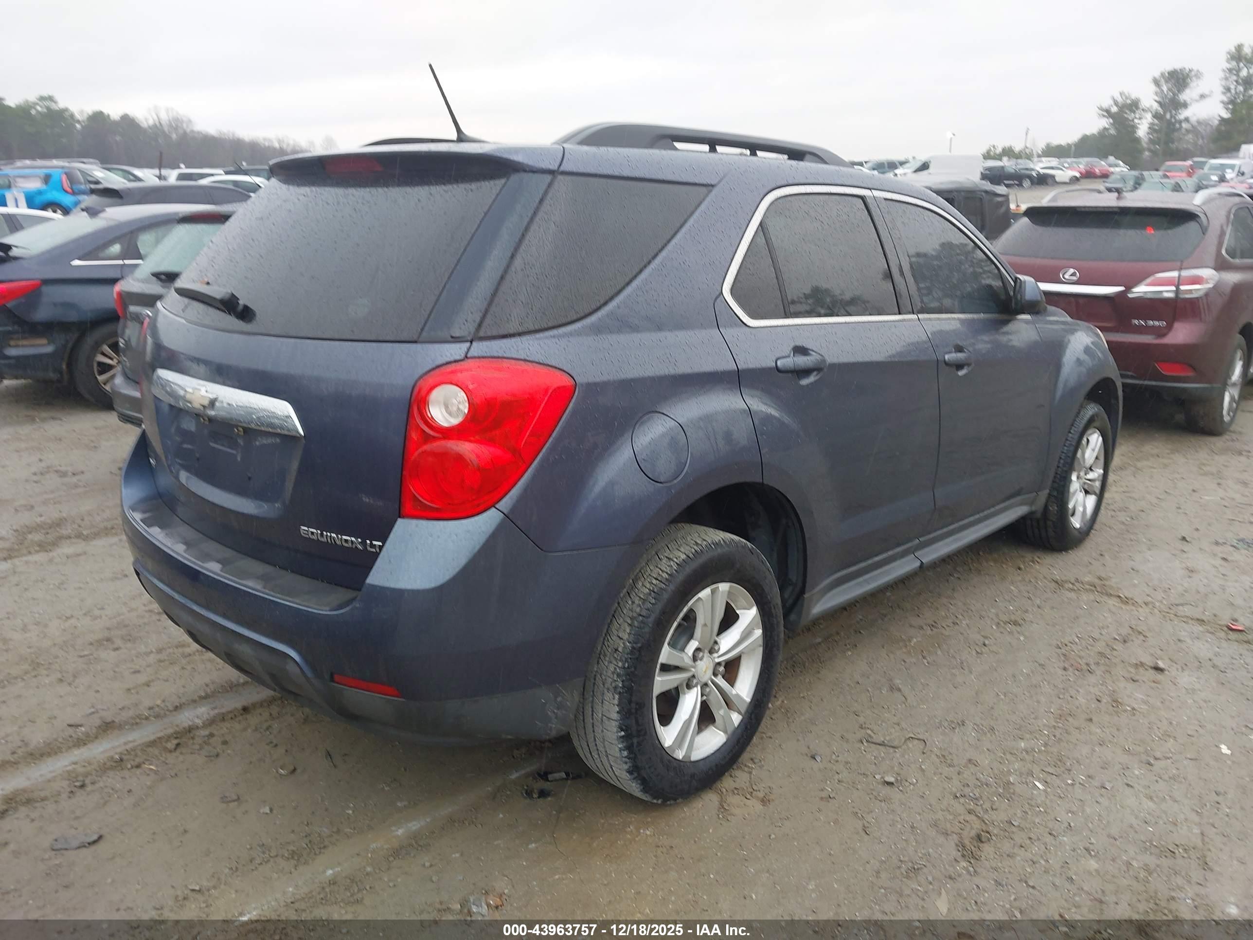 CHEVROLET EQUINOX image 4