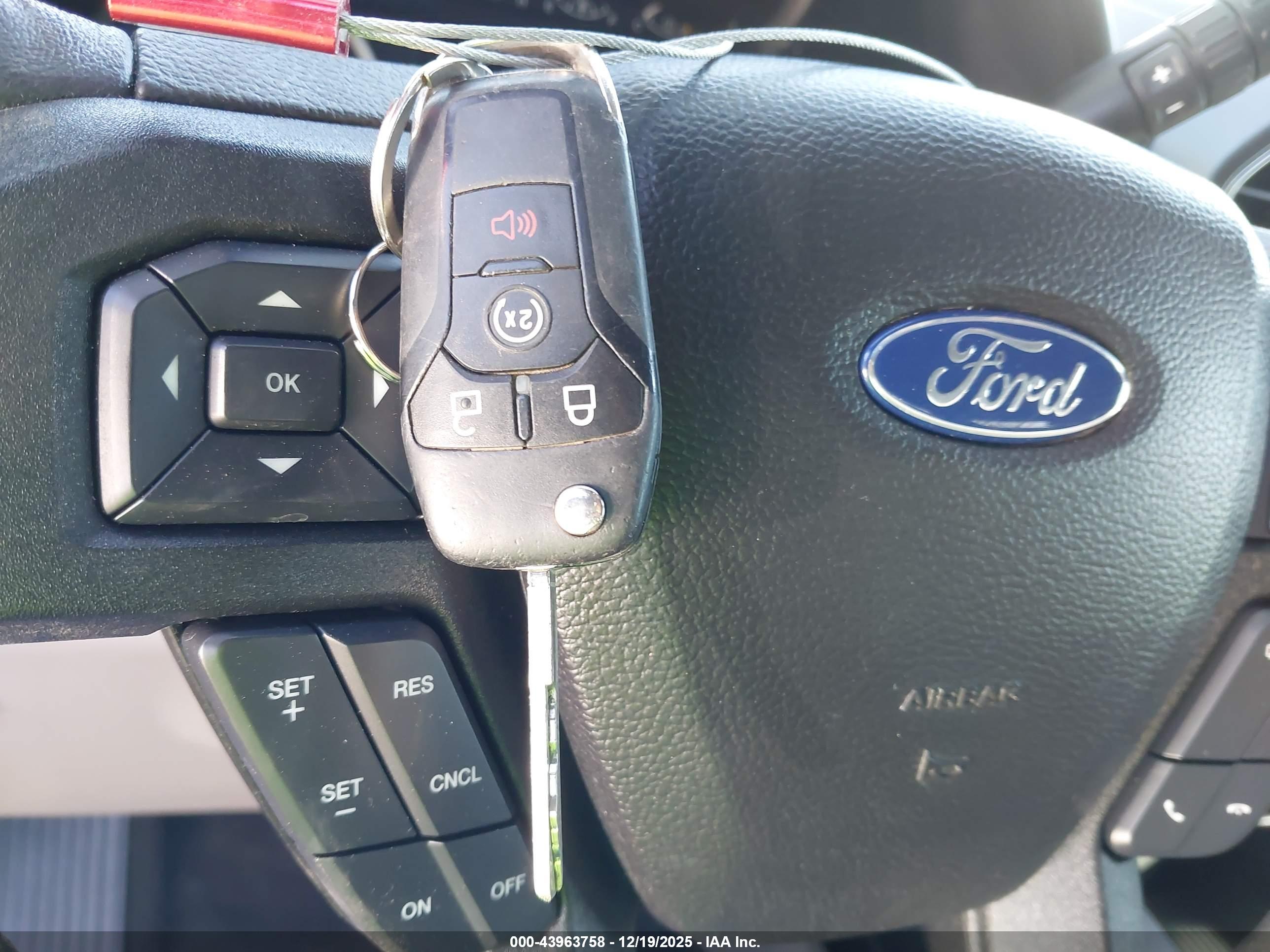 FORD F-150 image 11