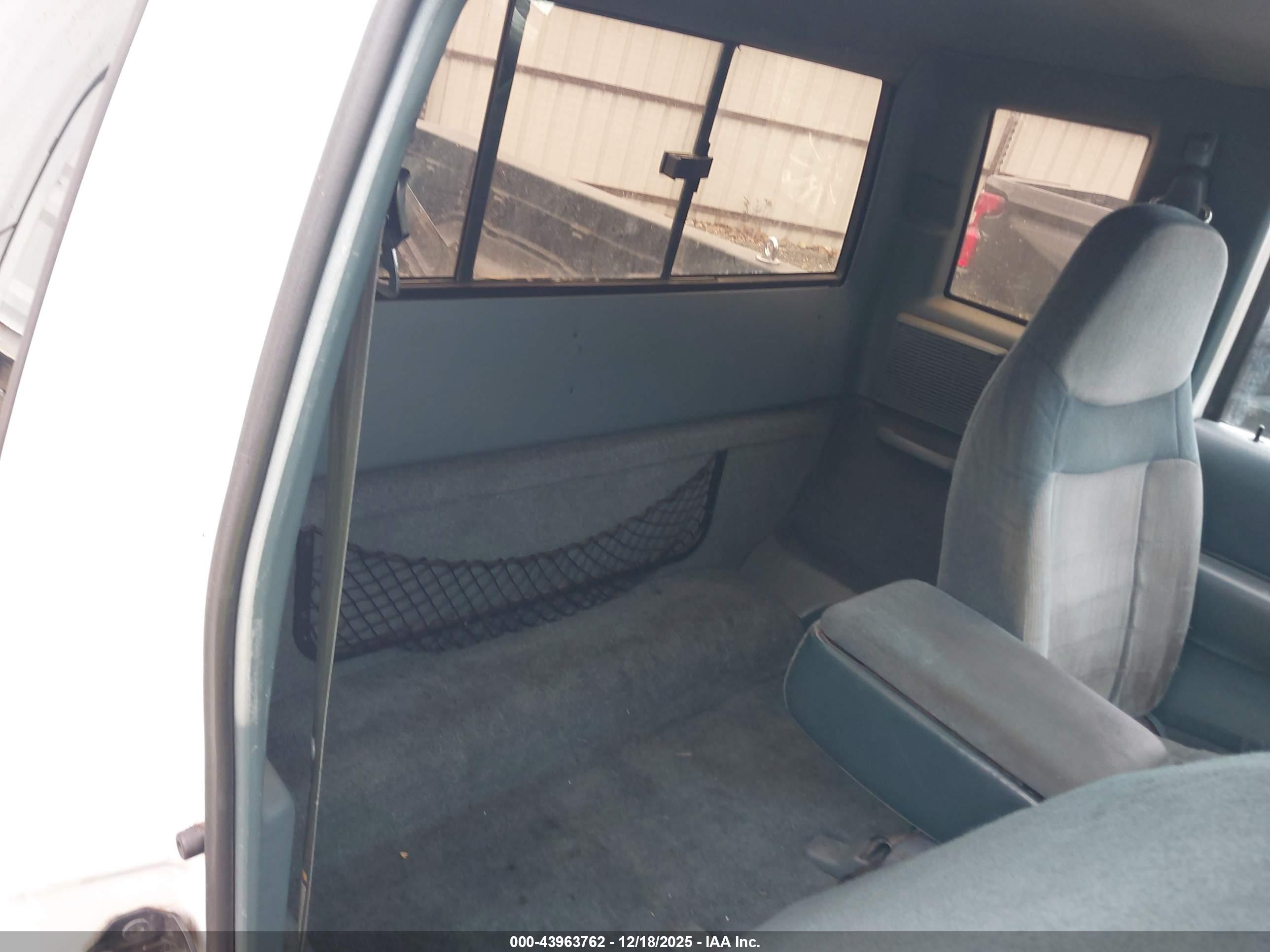 FORD RANGER image 8