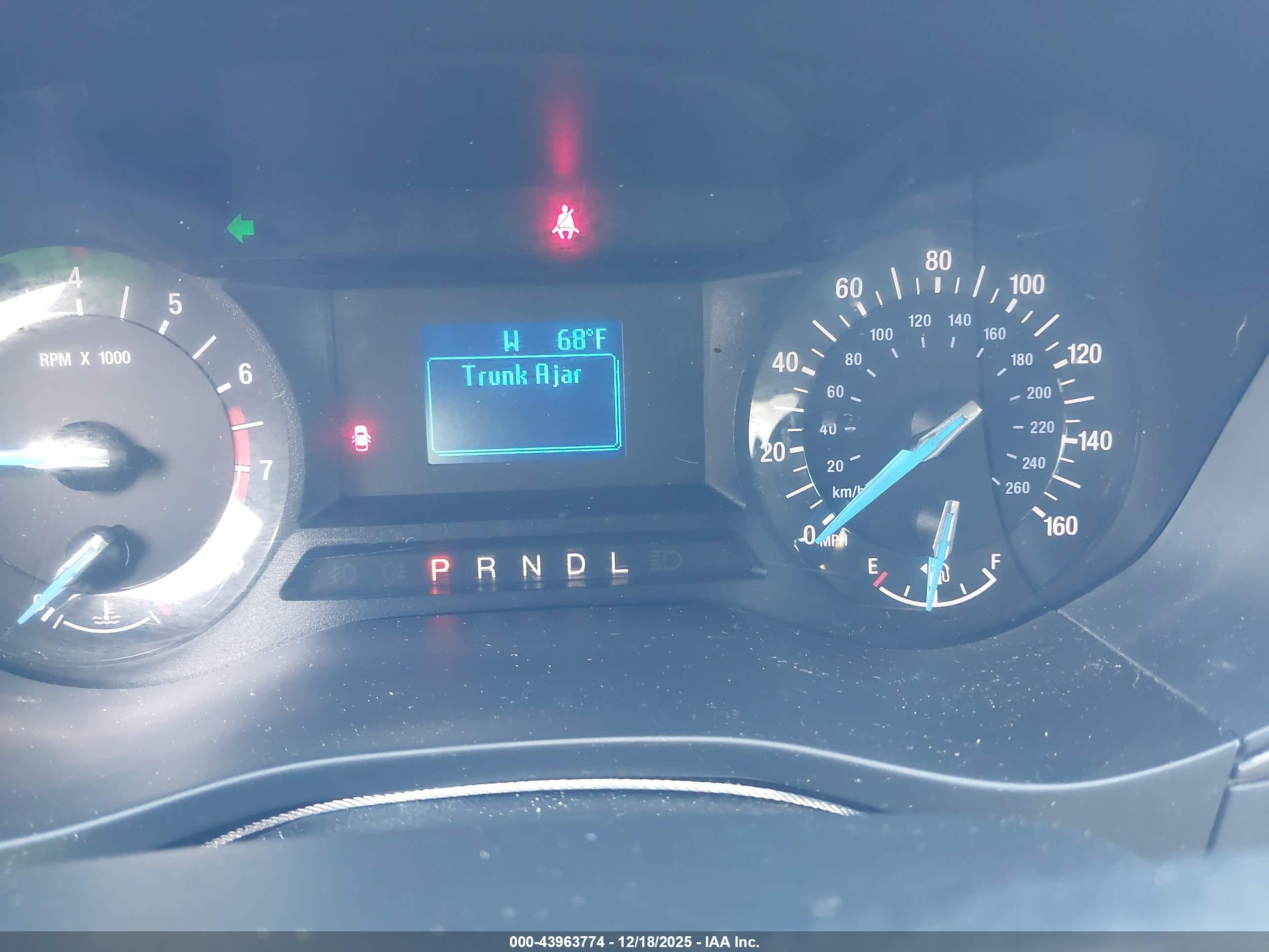 FORD FUSION image 7