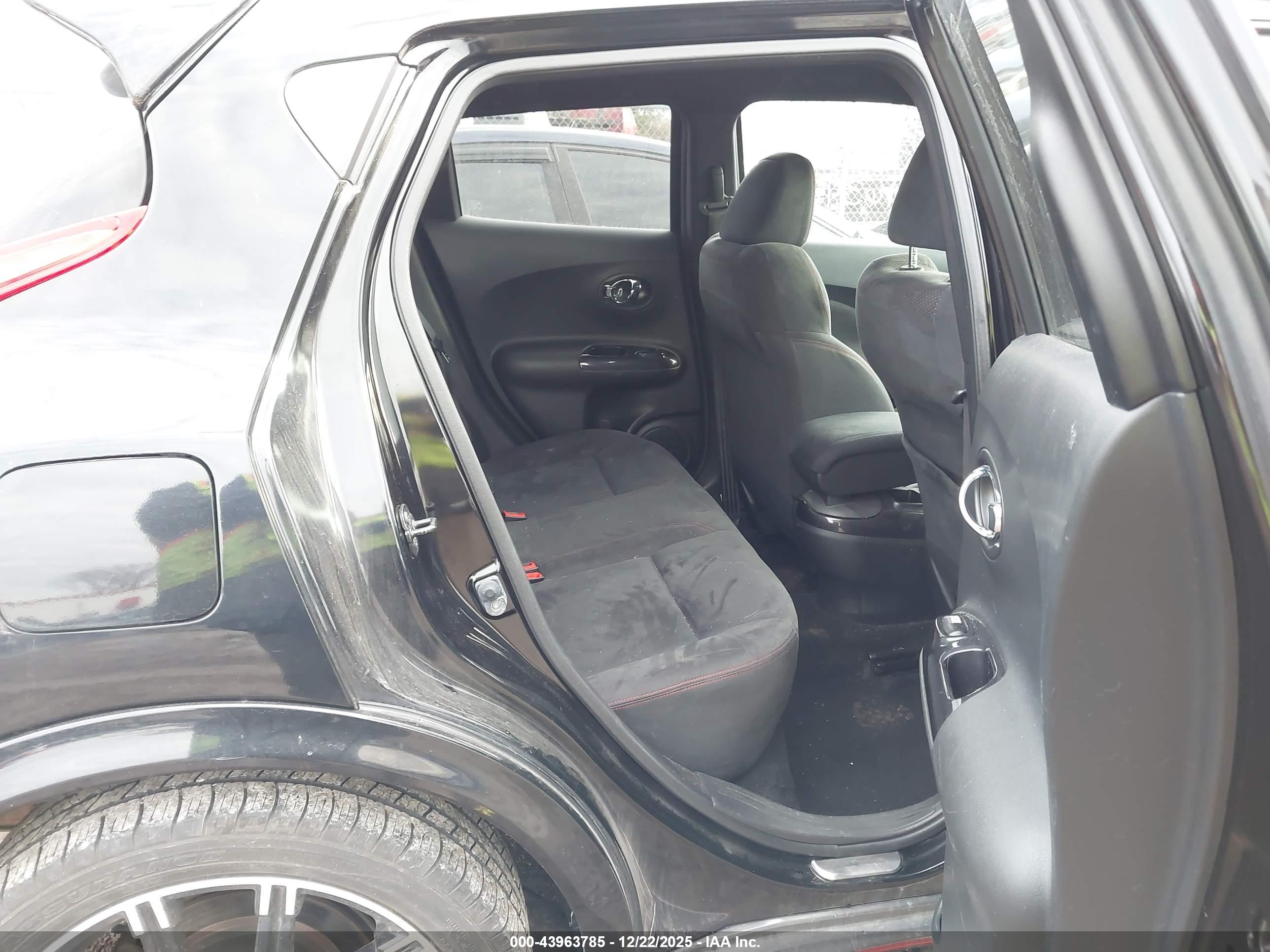 NISSAN JUKE image 8