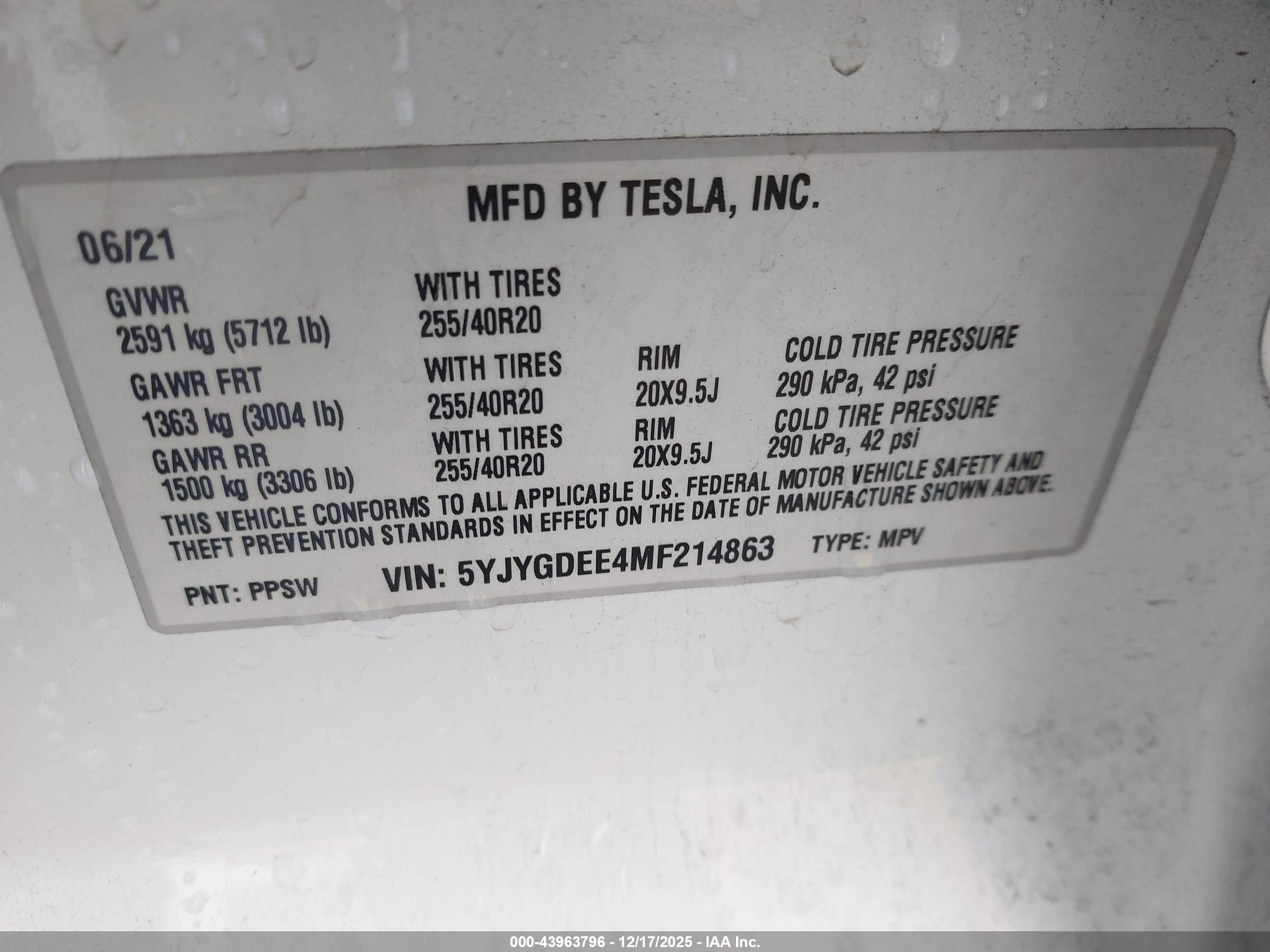 TESLA MODEL image 9