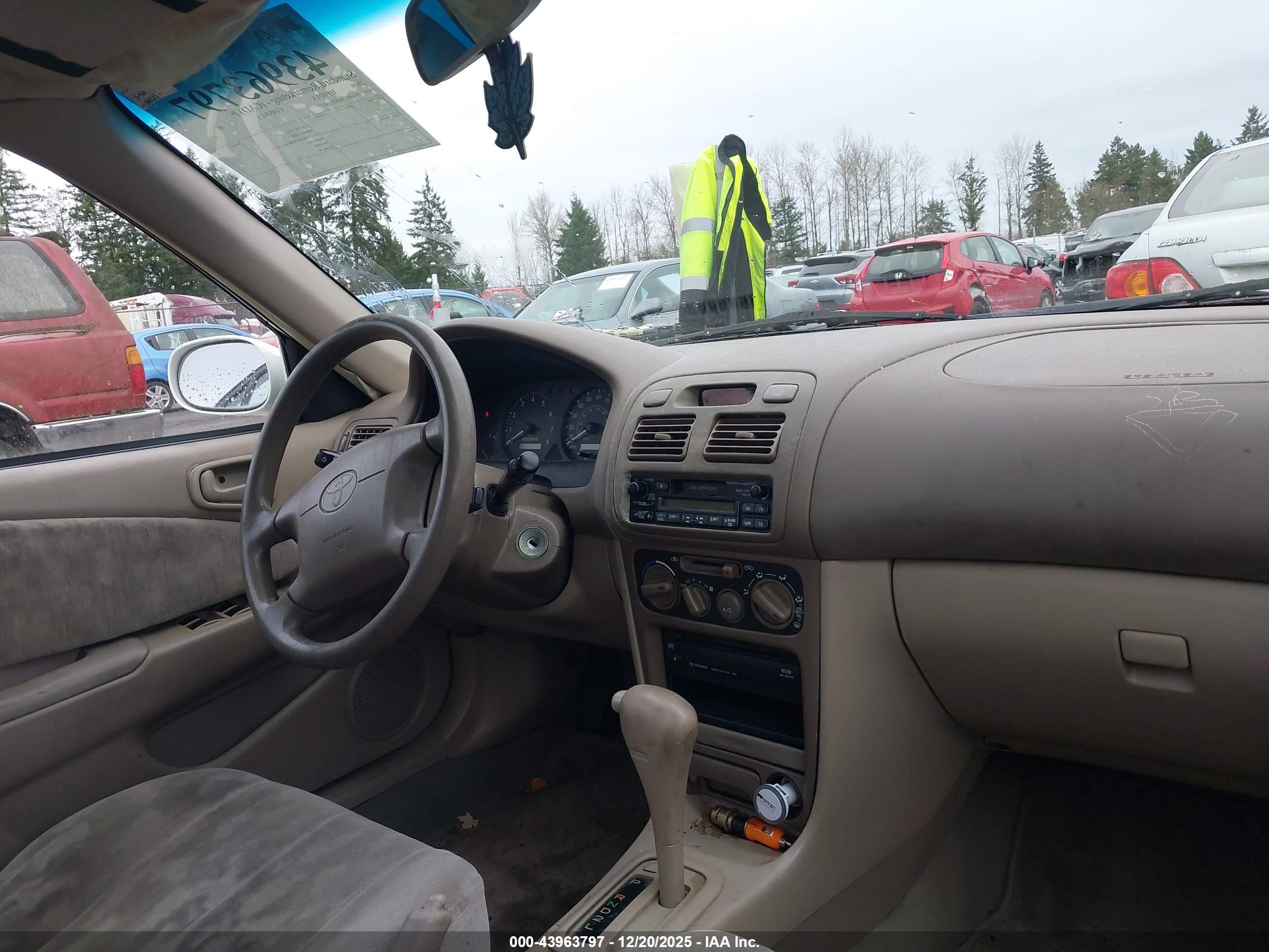TOYOTA COROLLA image 5