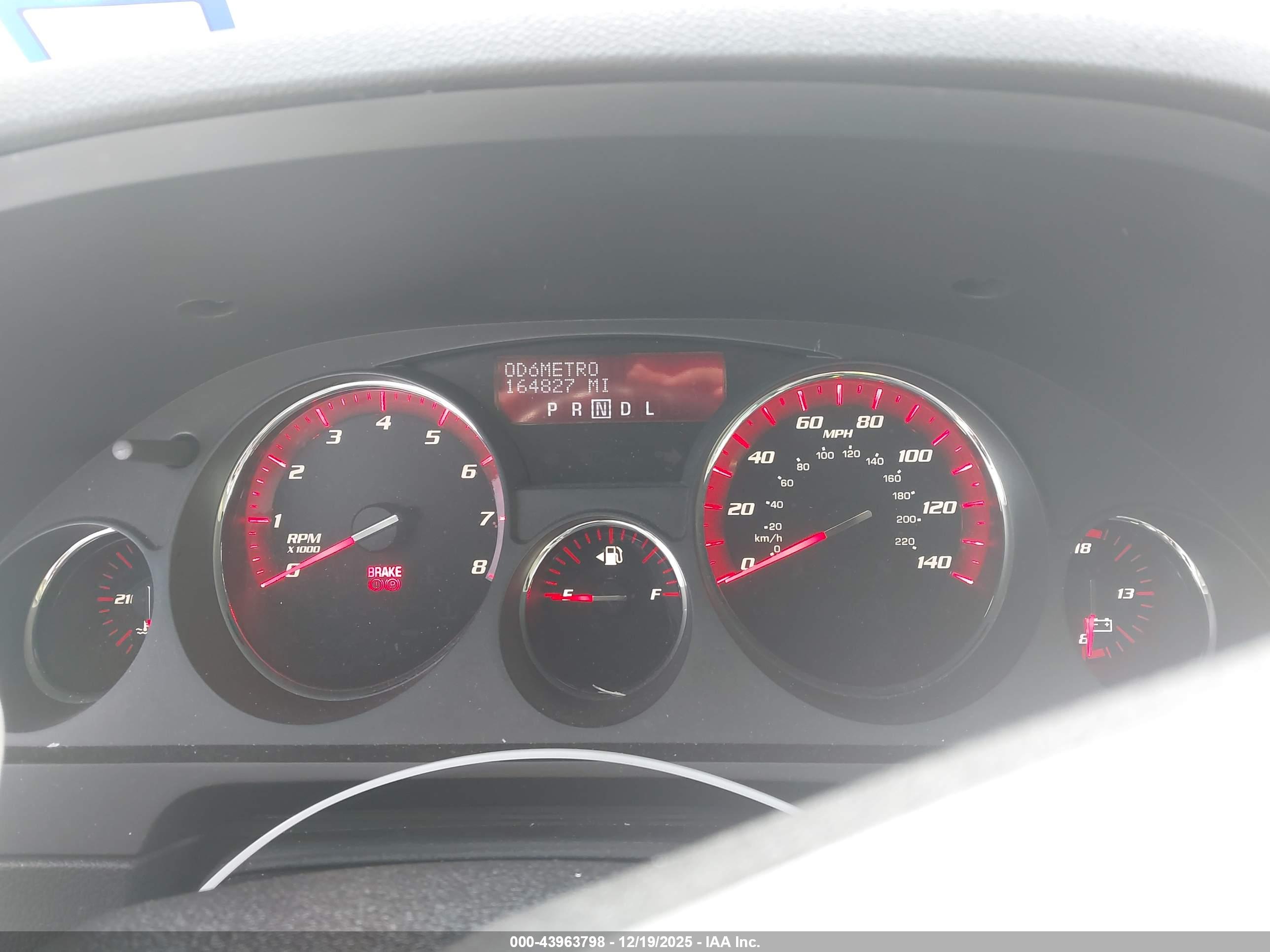 GMC ACADIA image 7