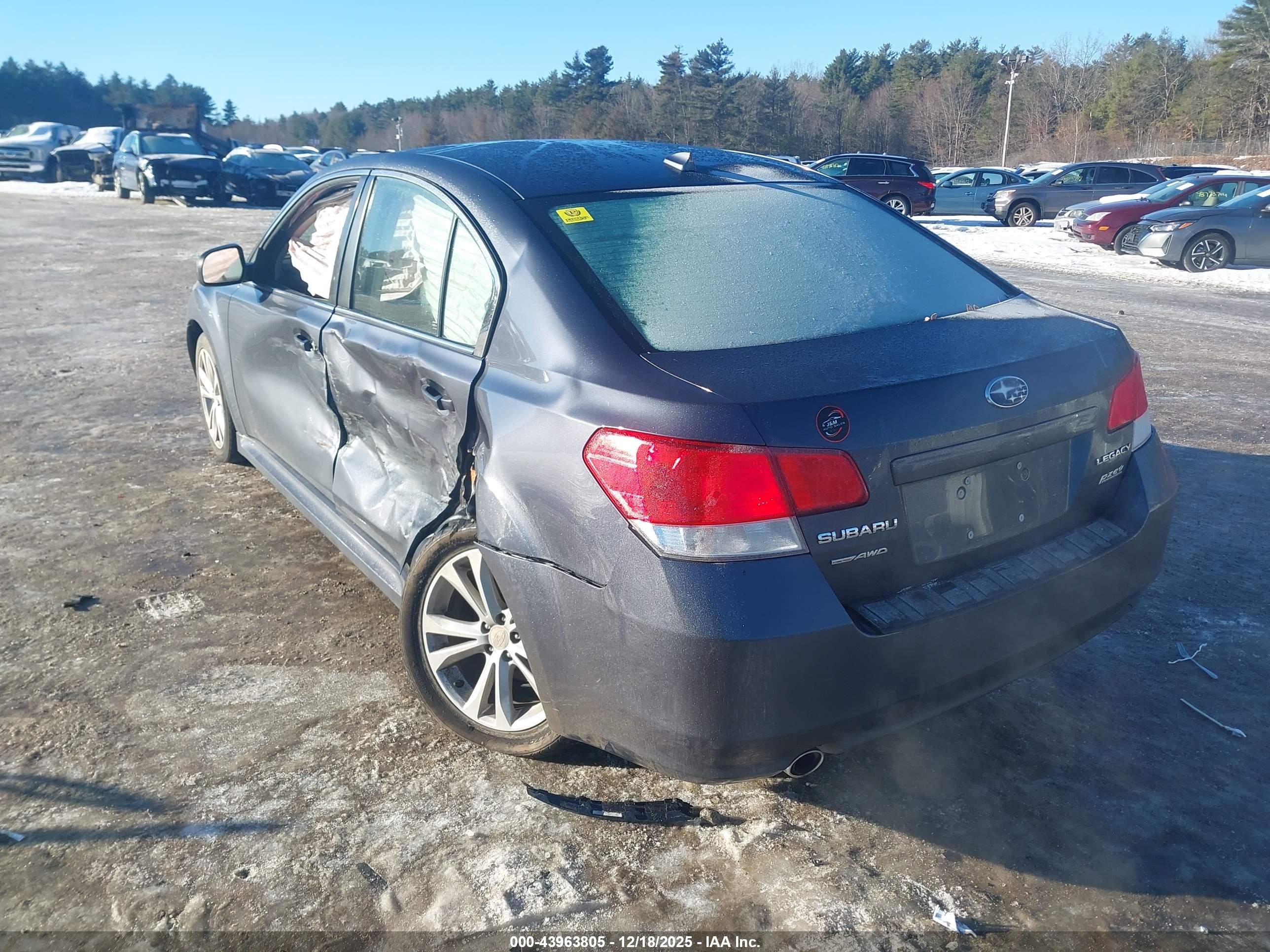 SUBARU LEGACY image 3