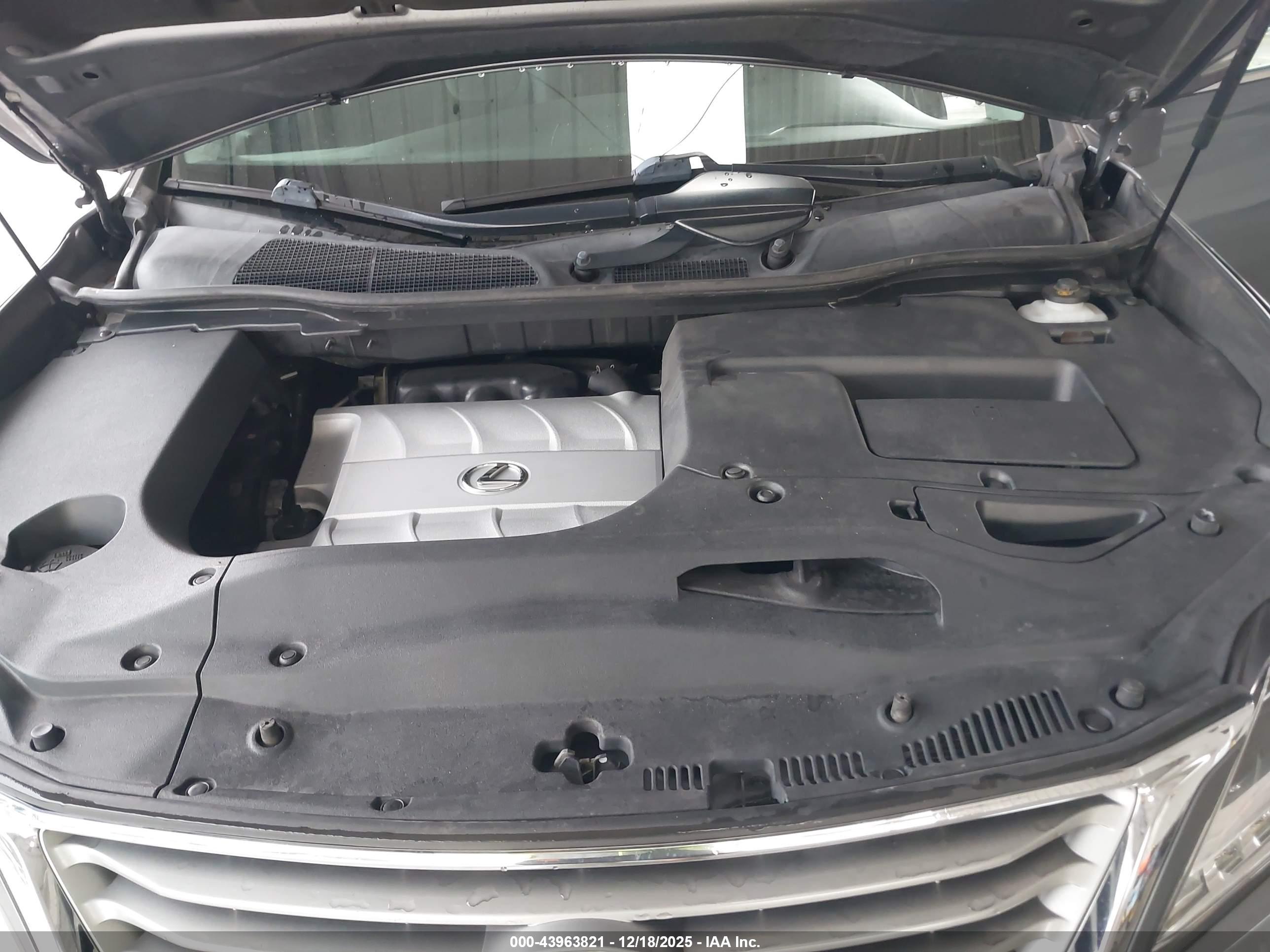 LEXUS RX image 10