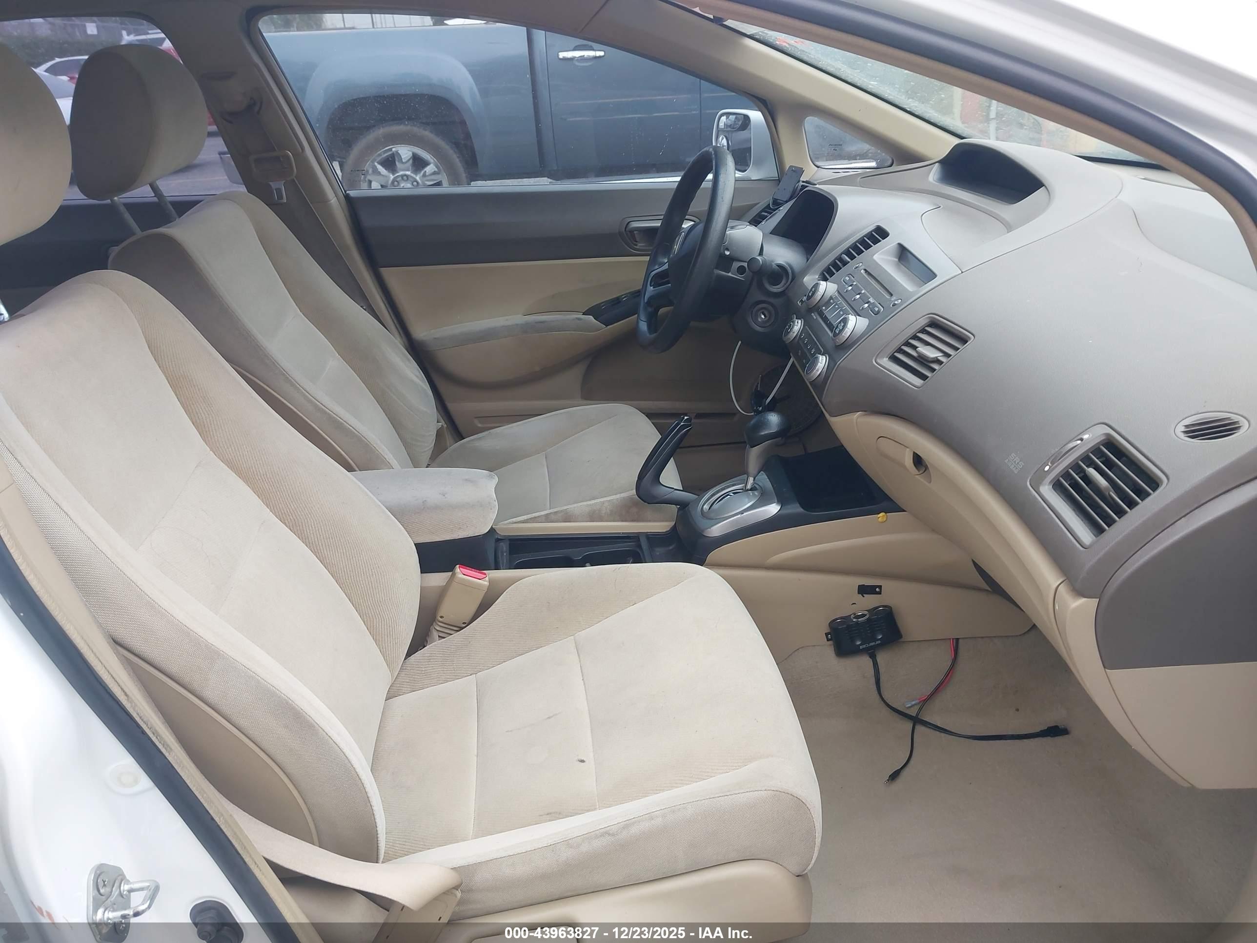 HONDA CIVIC image 5