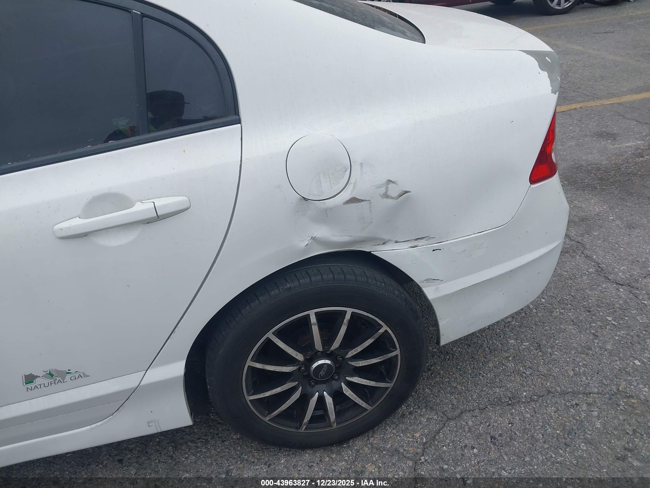HONDA CIVIC image 6