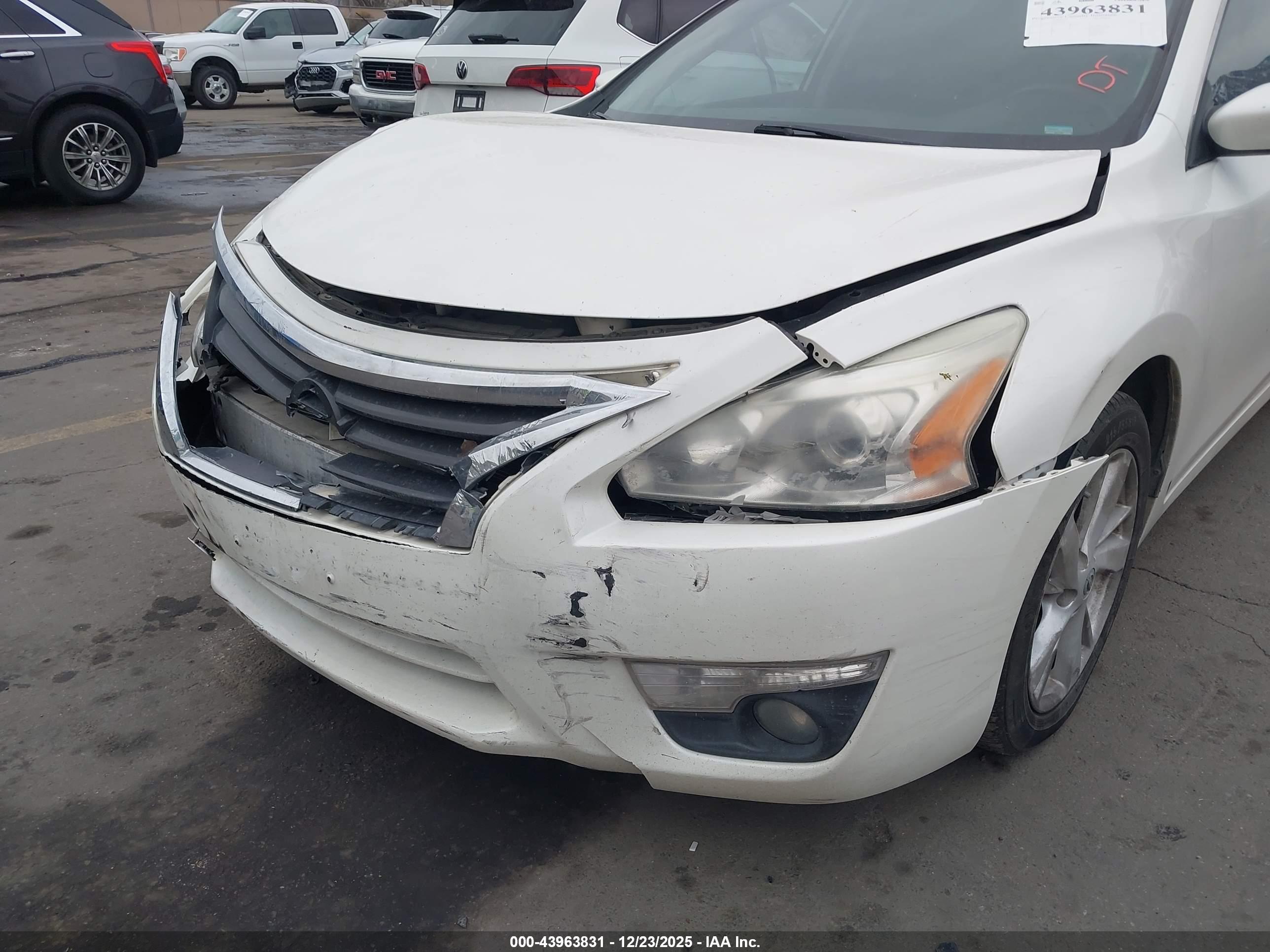 NISSAN ALTIMA image 6