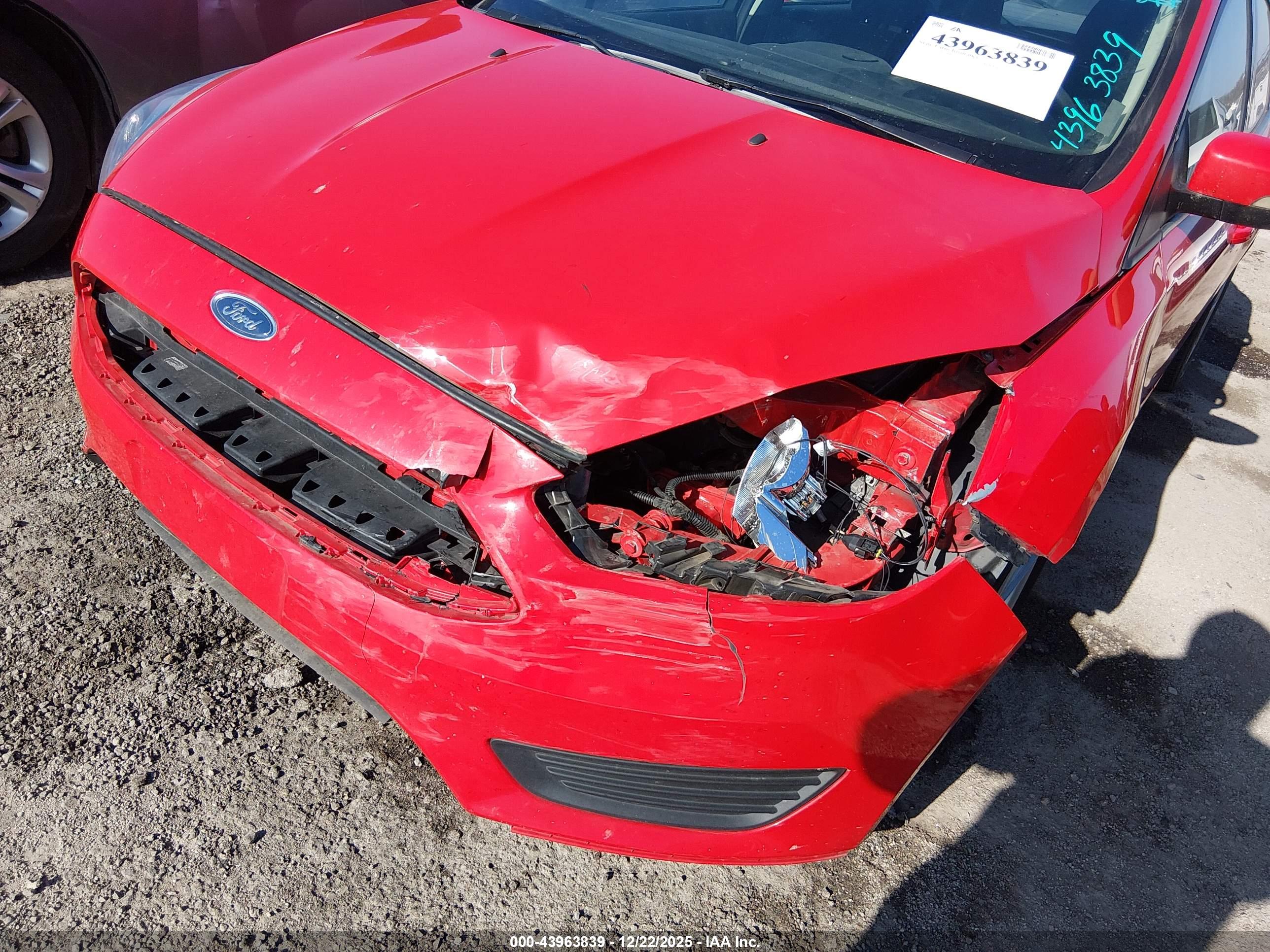 FORD FOCUS image 6