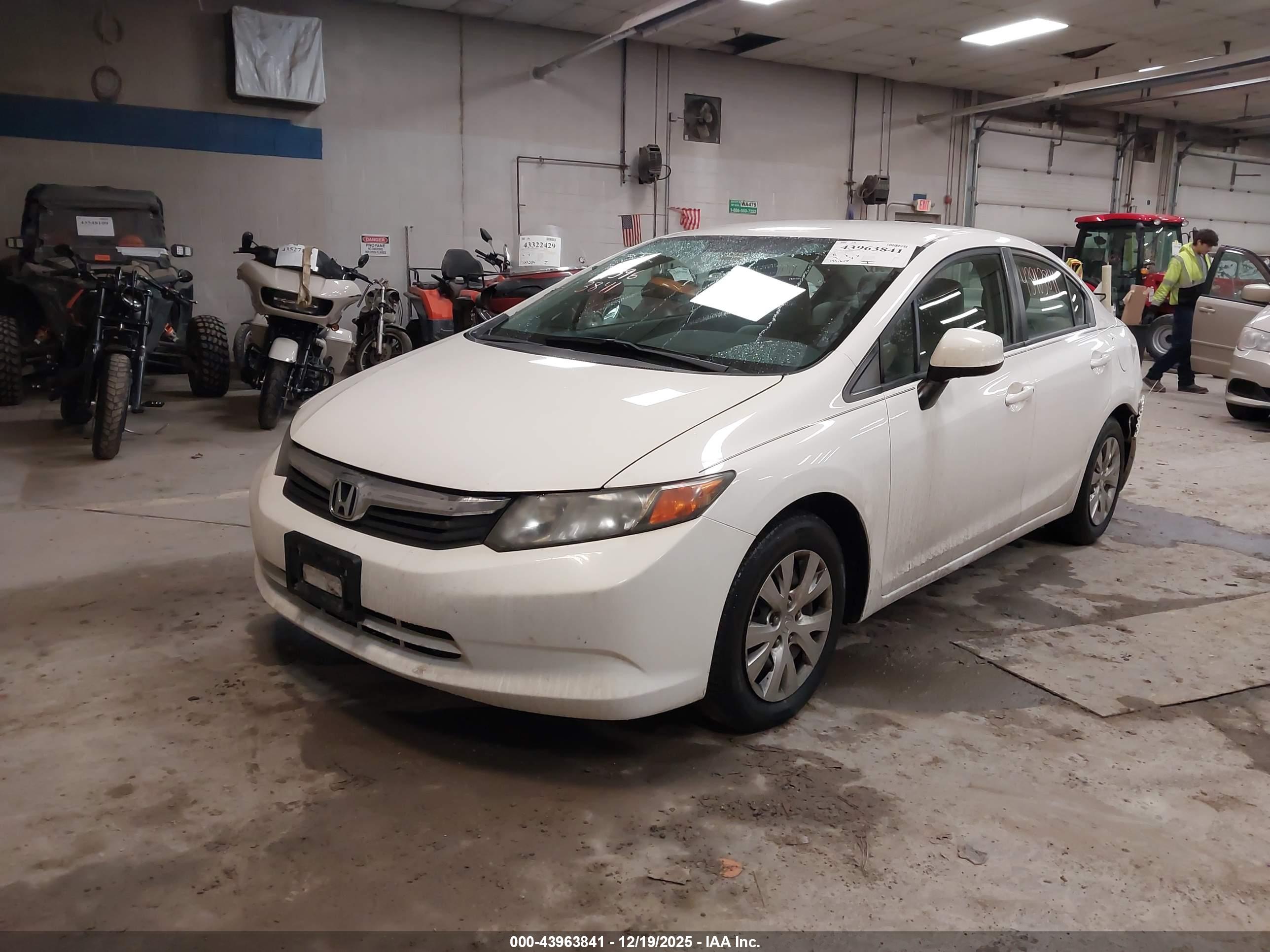 HONDA CIVIC image 2