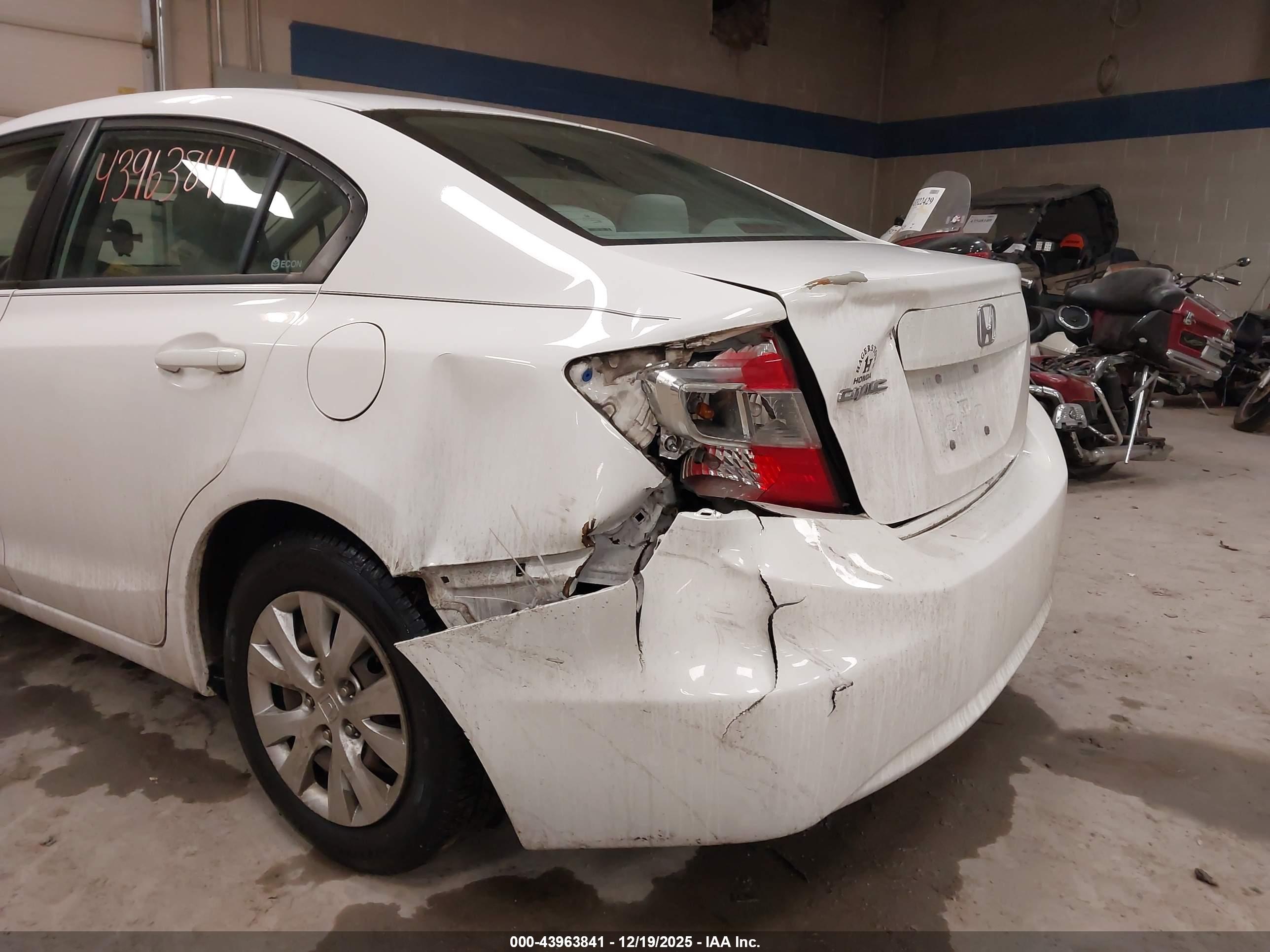 HONDA CIVIC image 6