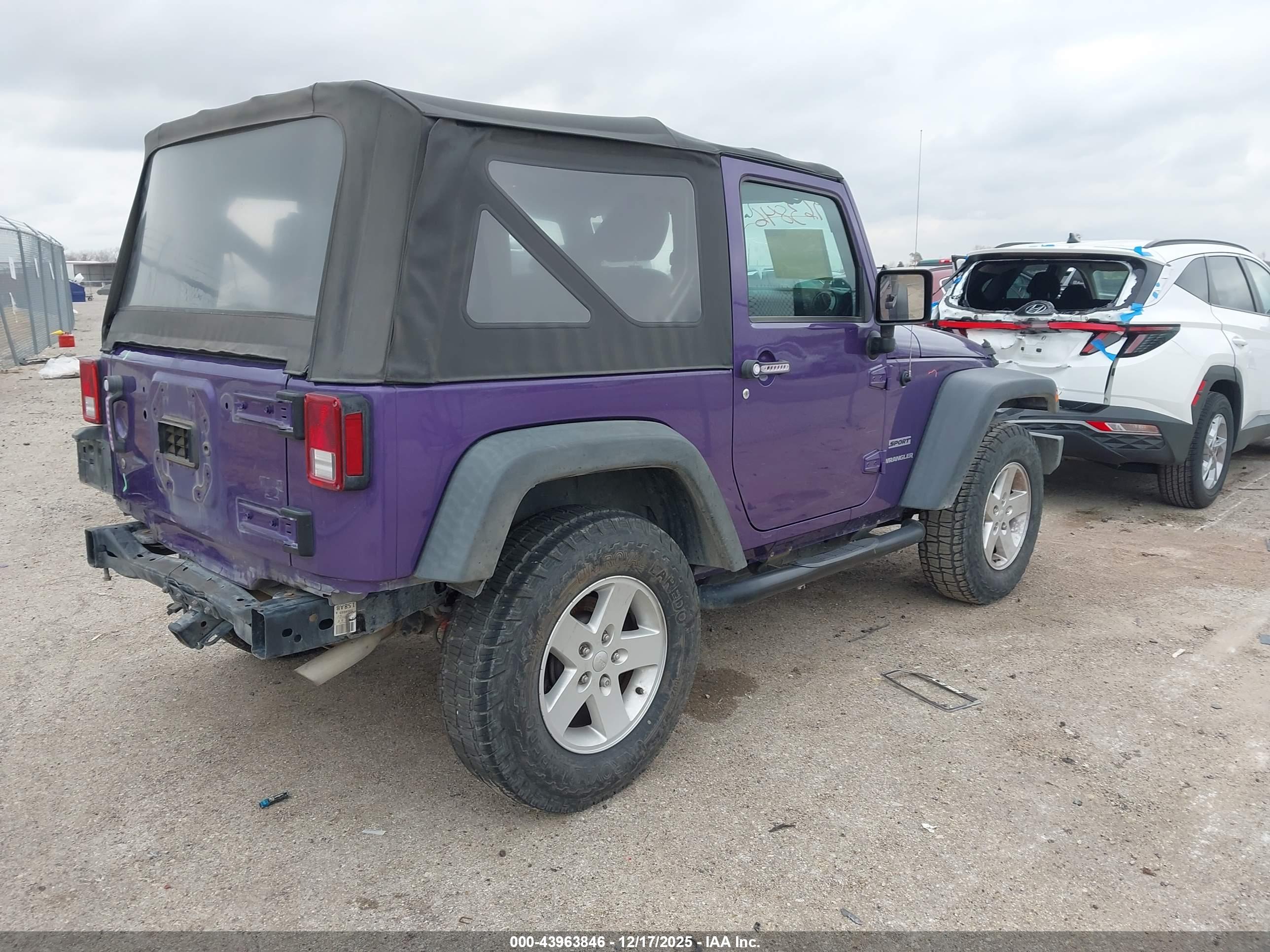 JEEP WRANGLER image 4
