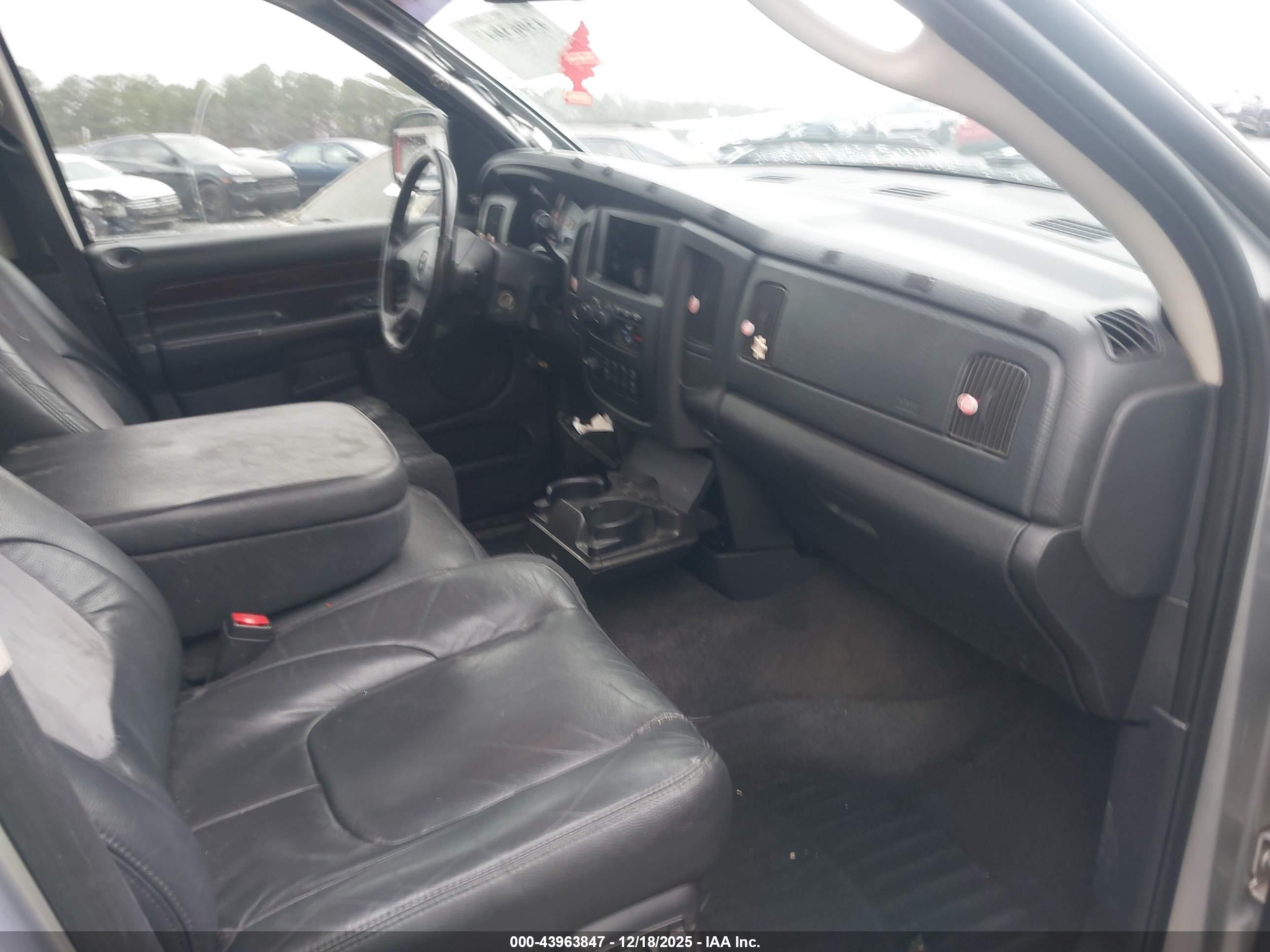 DODGE RAM image 5