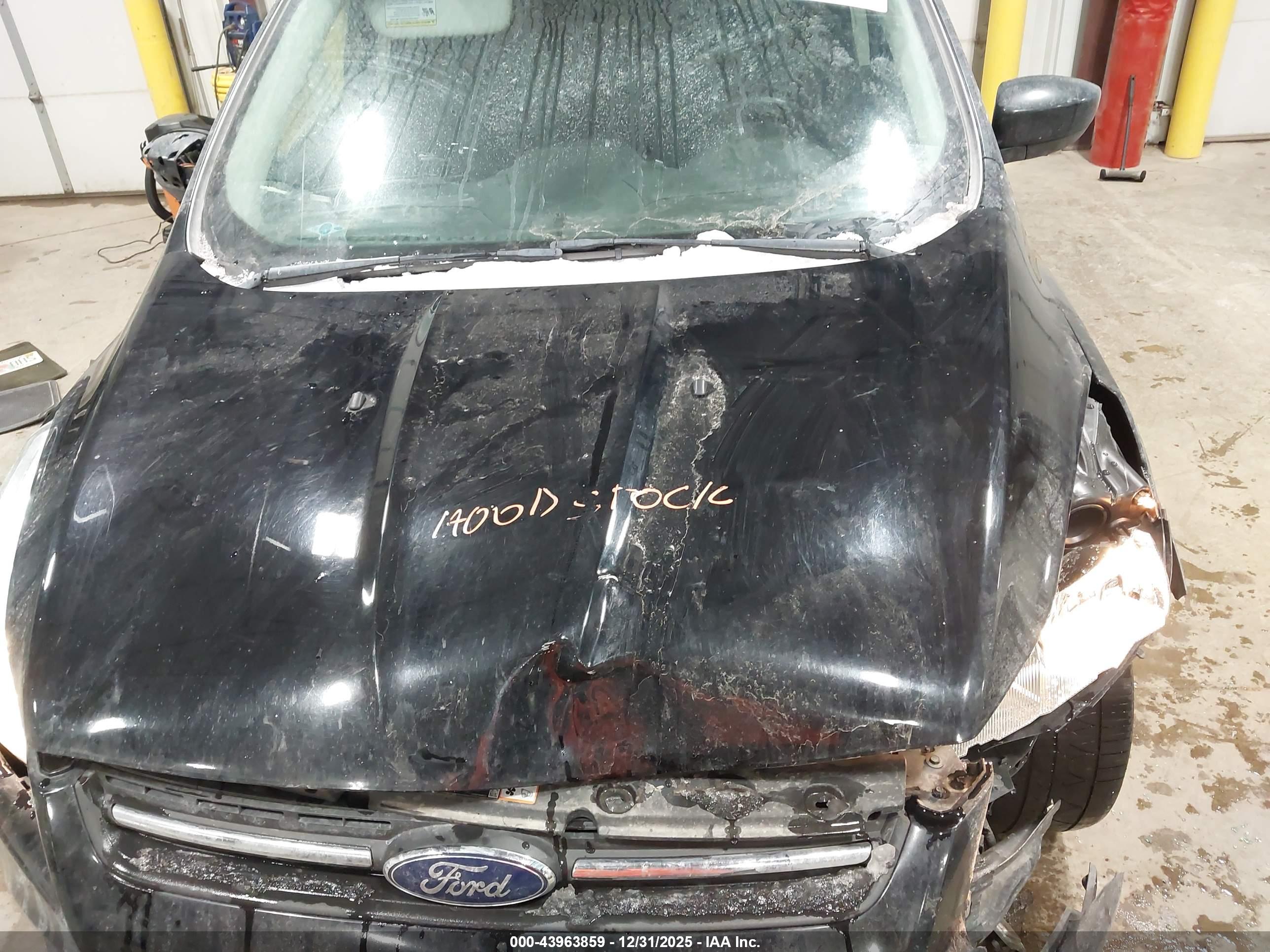 FORD ESCAPE image 10