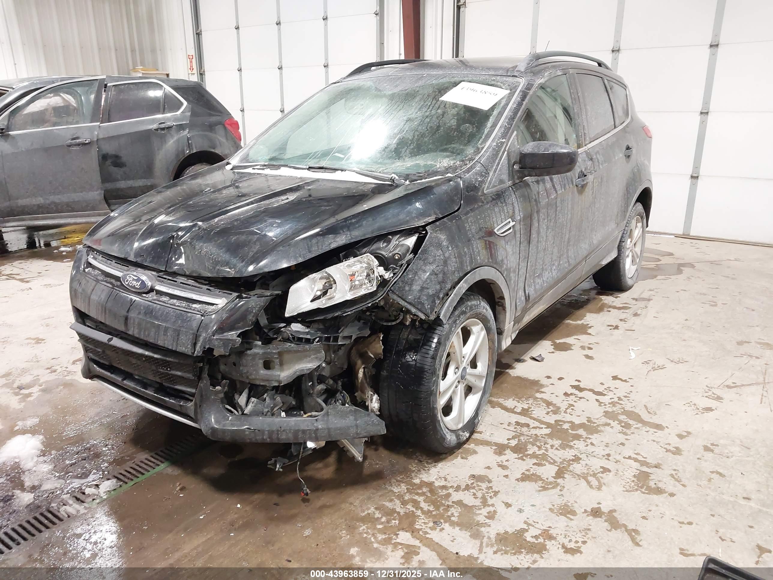 FORD ESCAPE image 2