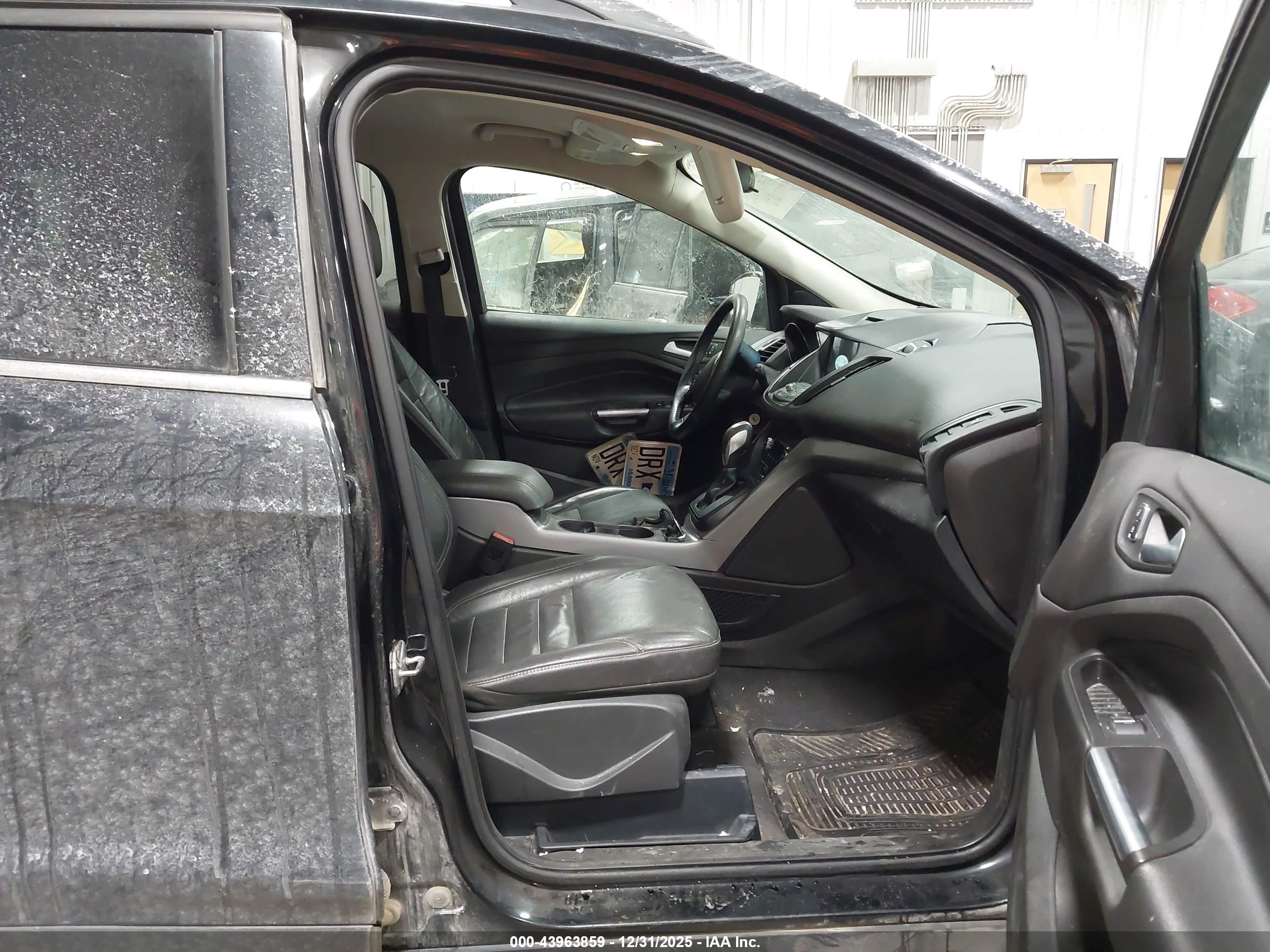 FORD ESCAPE image 5