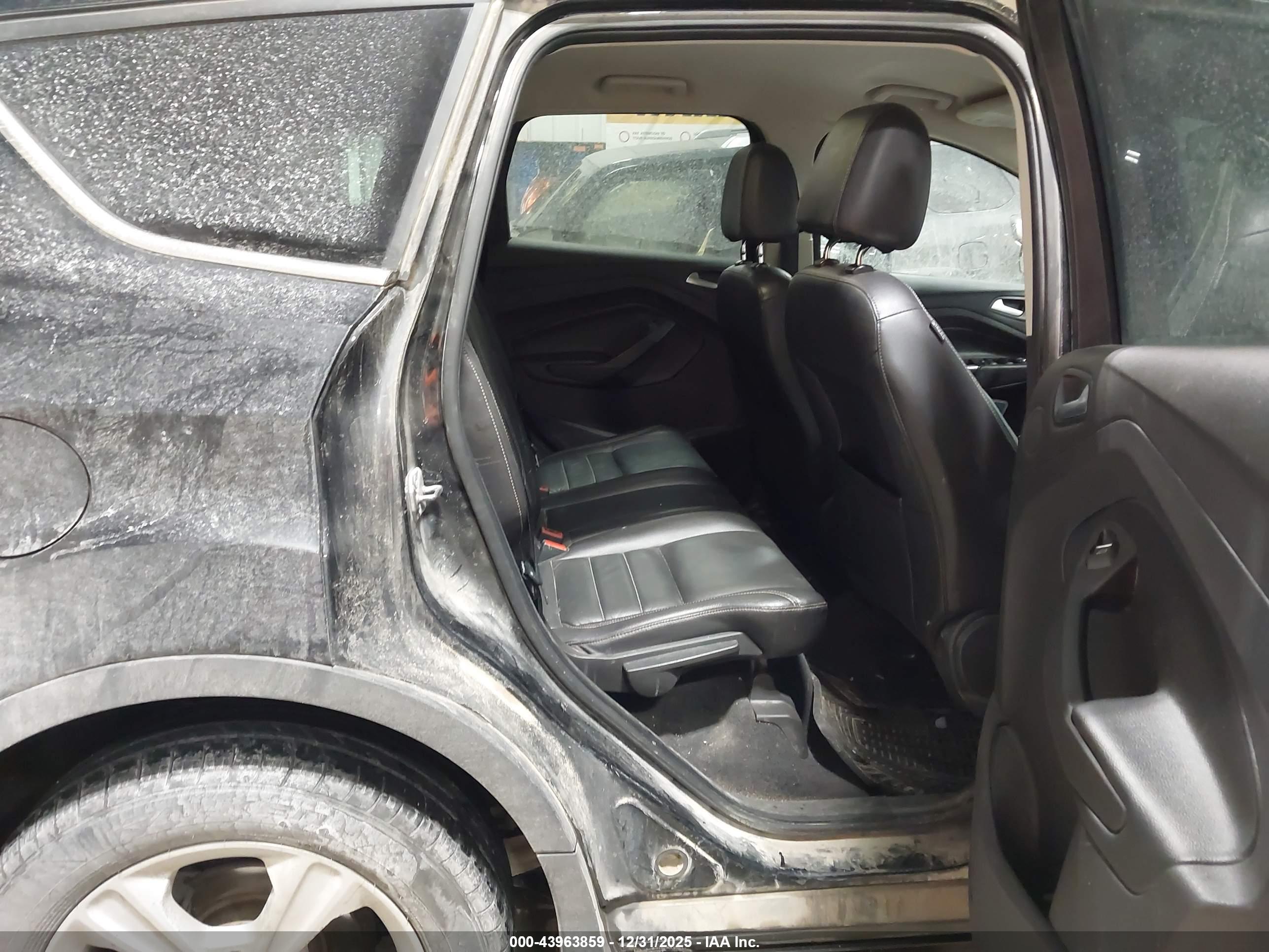 FORD ESCAPE image 8