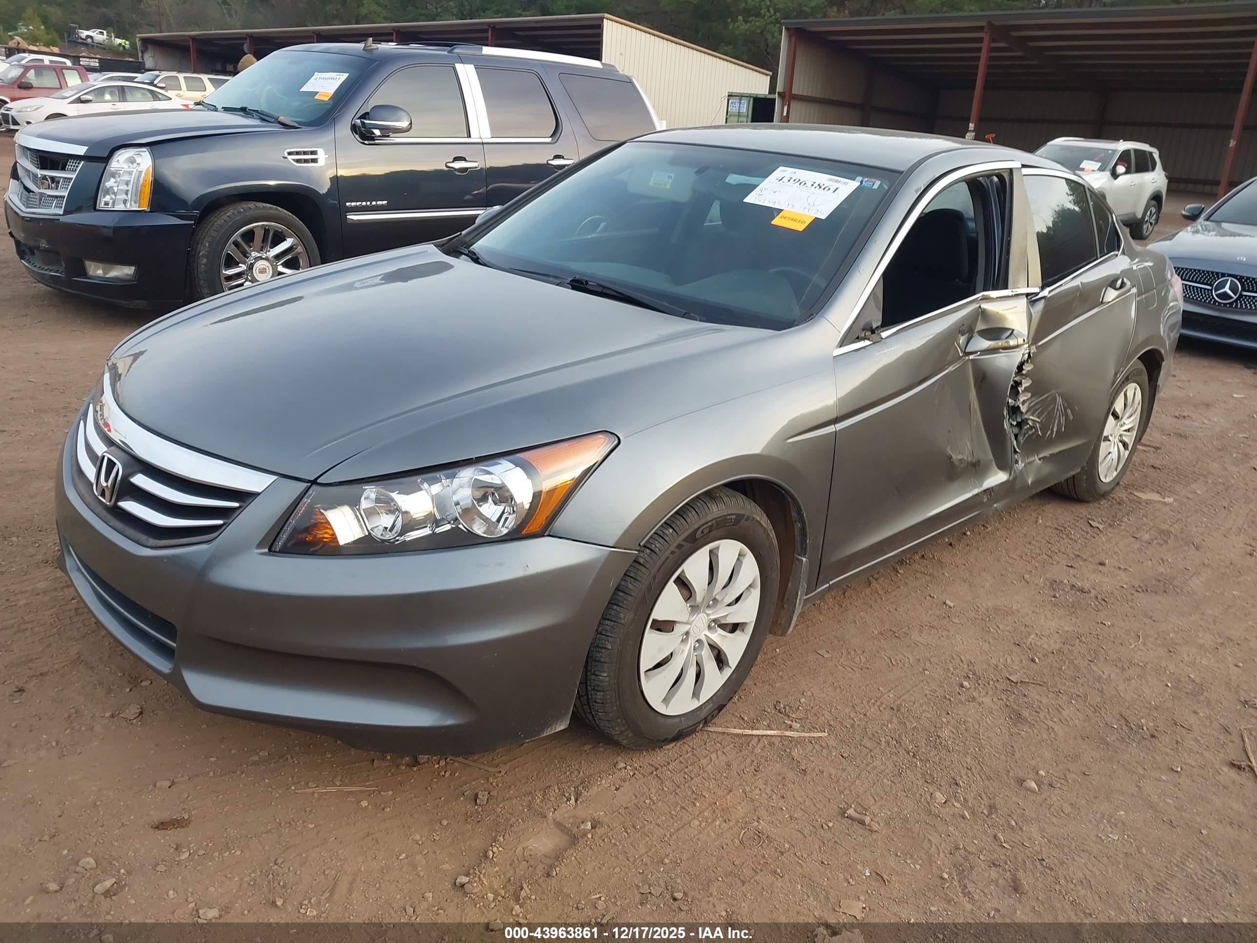 HONDA ACCORD image 2