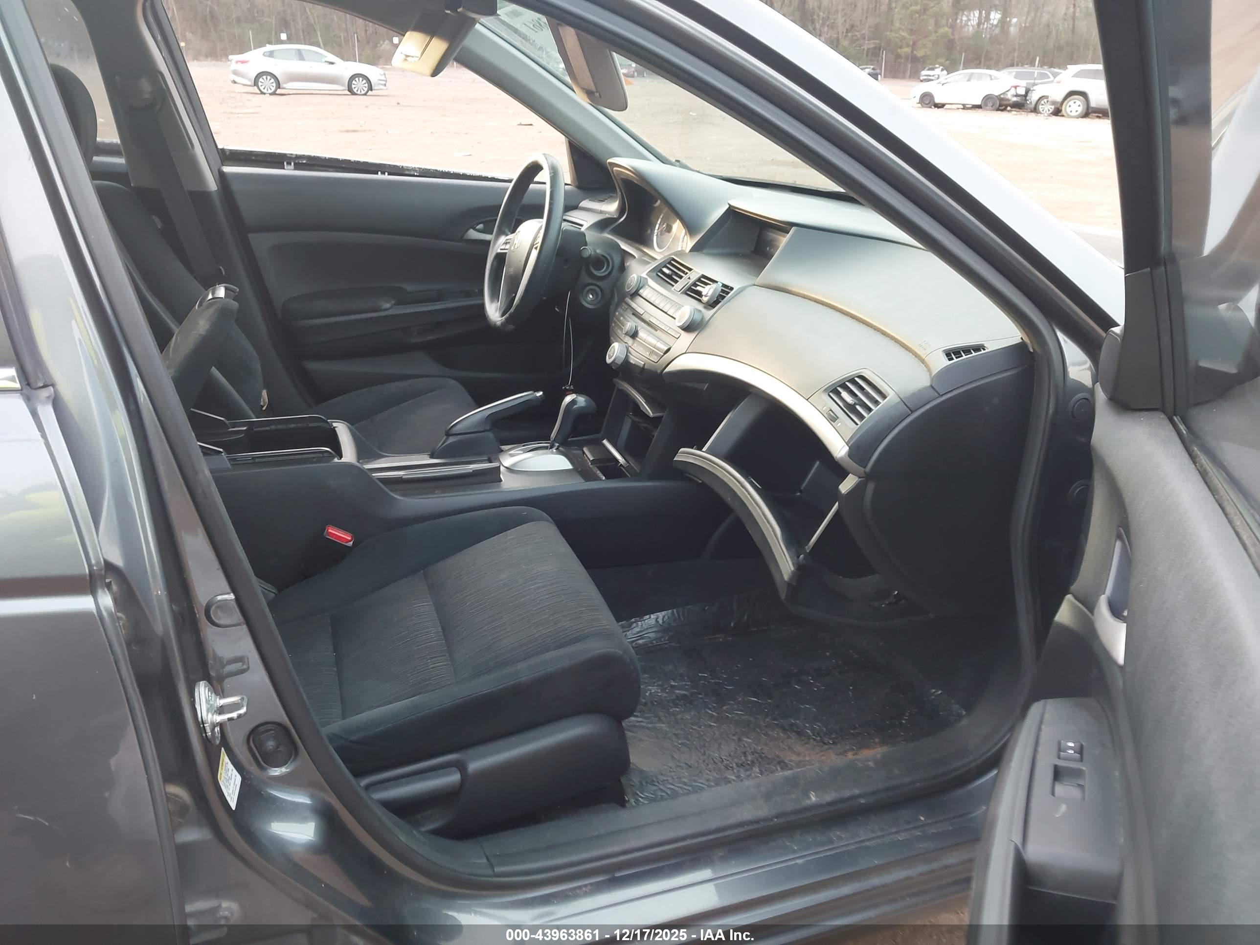 HONDA ACCORD image 5