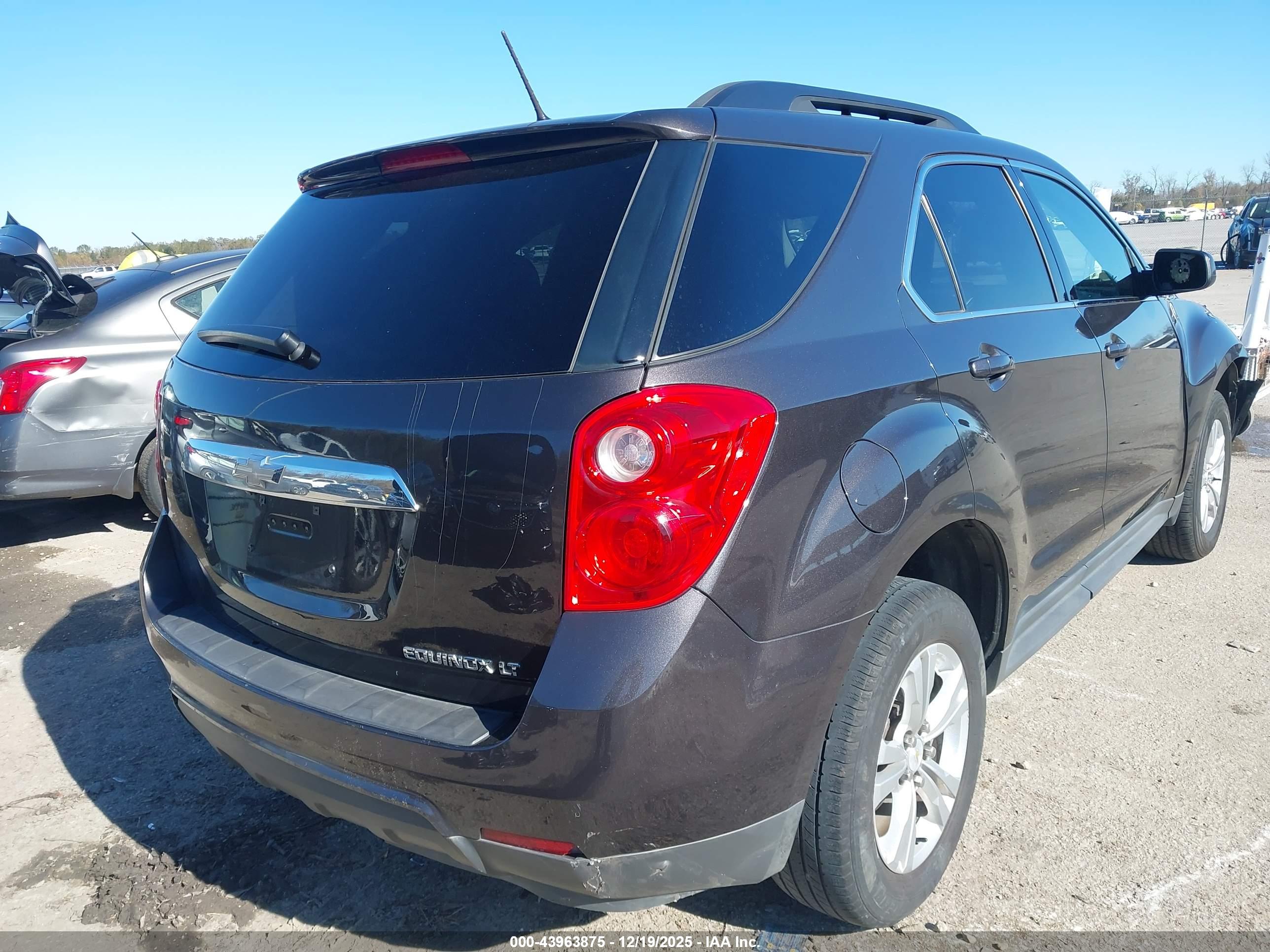 CHEVROLET EQUINOX image 4