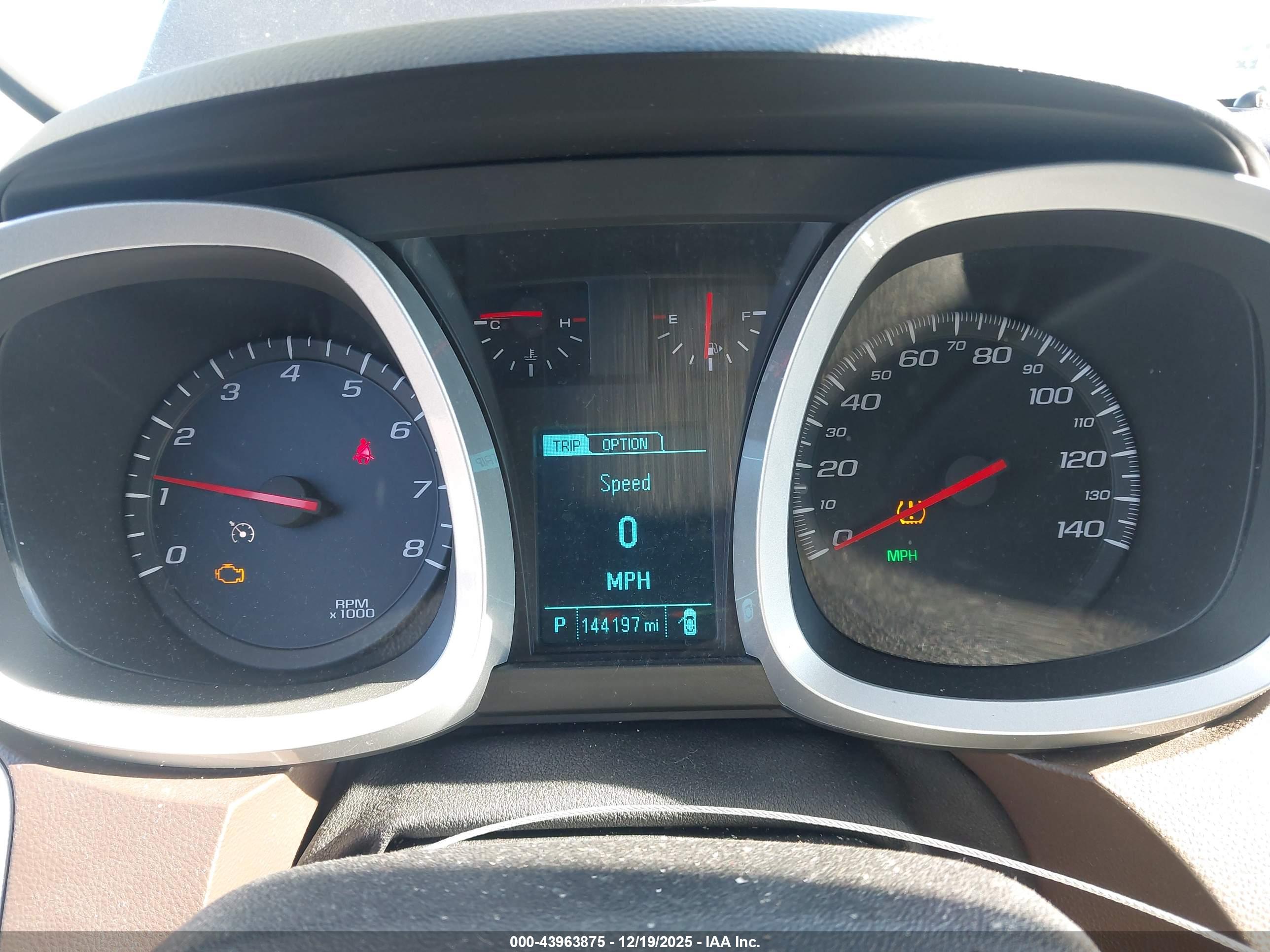 CHEVROLET EQUINOX image 7