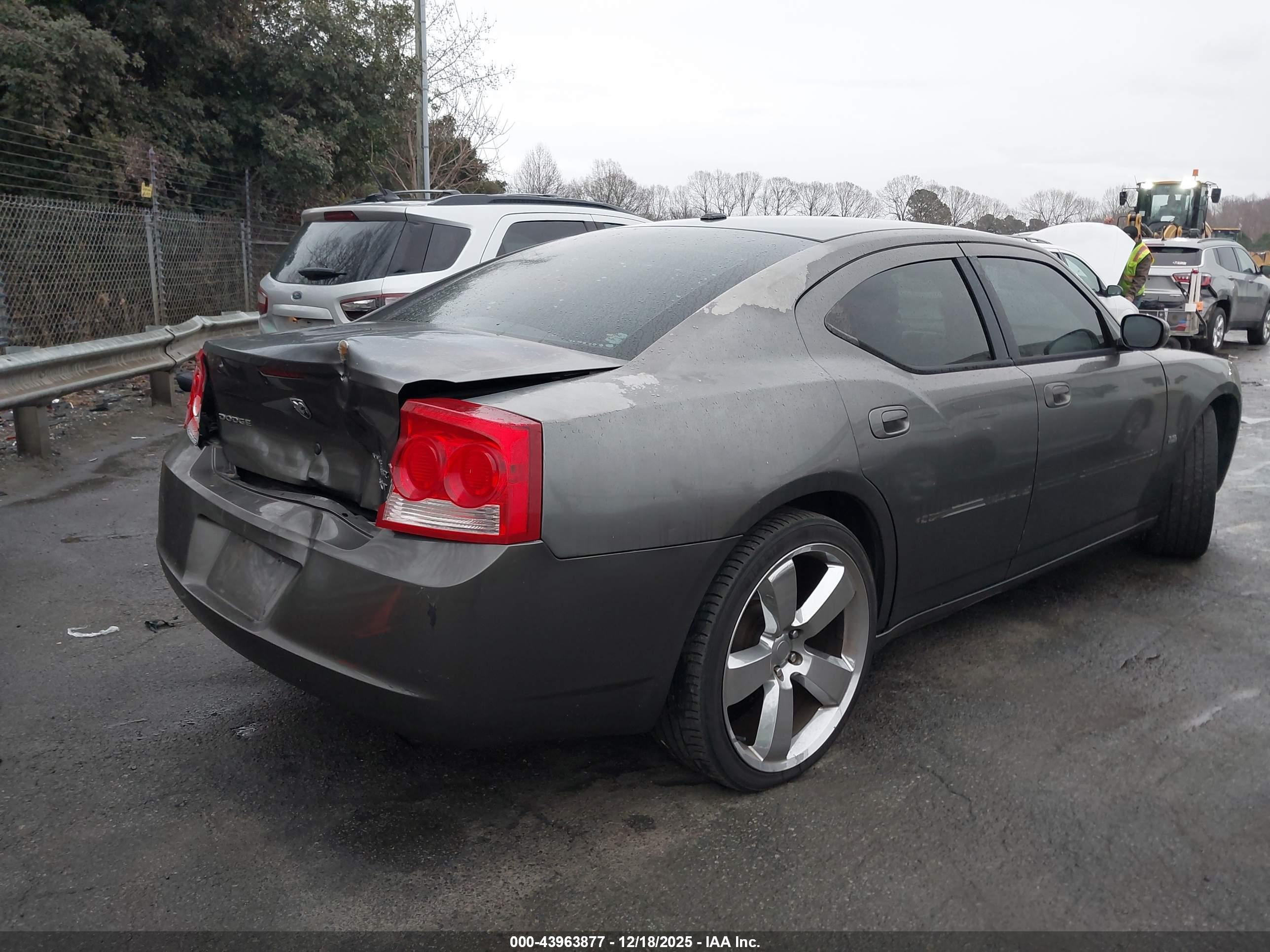 DODGE CHARGER image 4